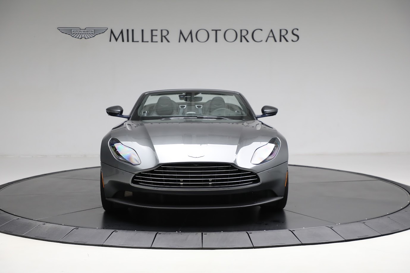 Used-2020-Aston-Martin-DB11-Volante
