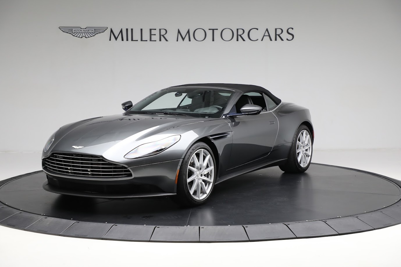 Used-2020-Aston-Martin-DB11-Volante