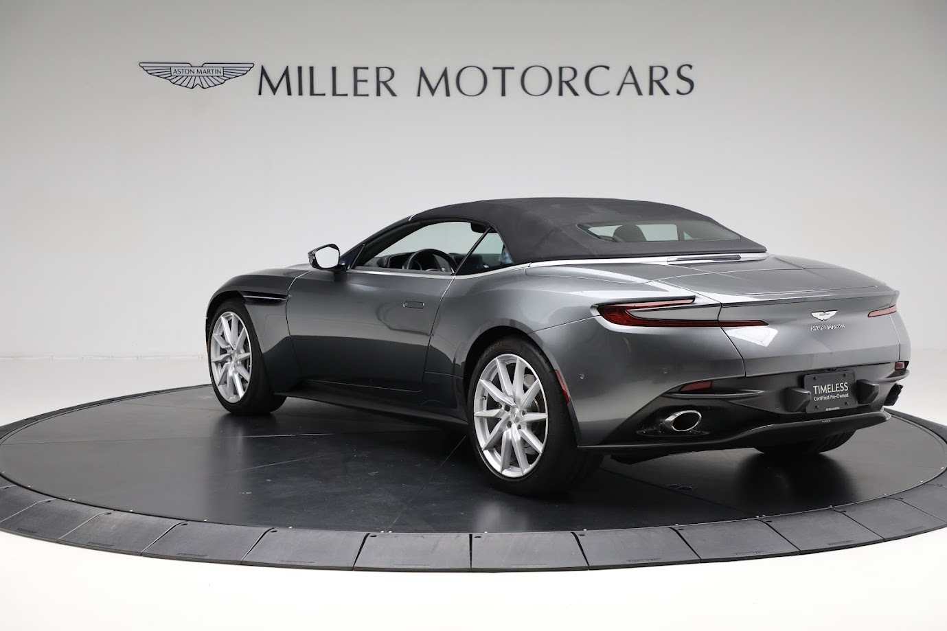 Used-2020-Aston-Martin-DB11-Volante
