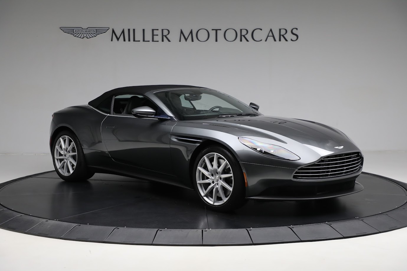 Used-2020-Aston-Martin-DB11-Volante