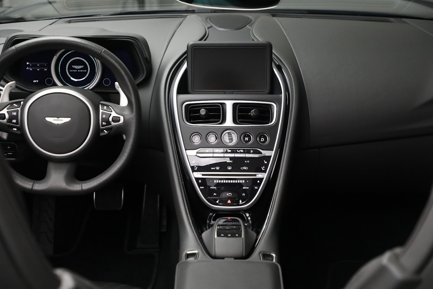 Used-2020-Aston-Martin-DB11-Volante