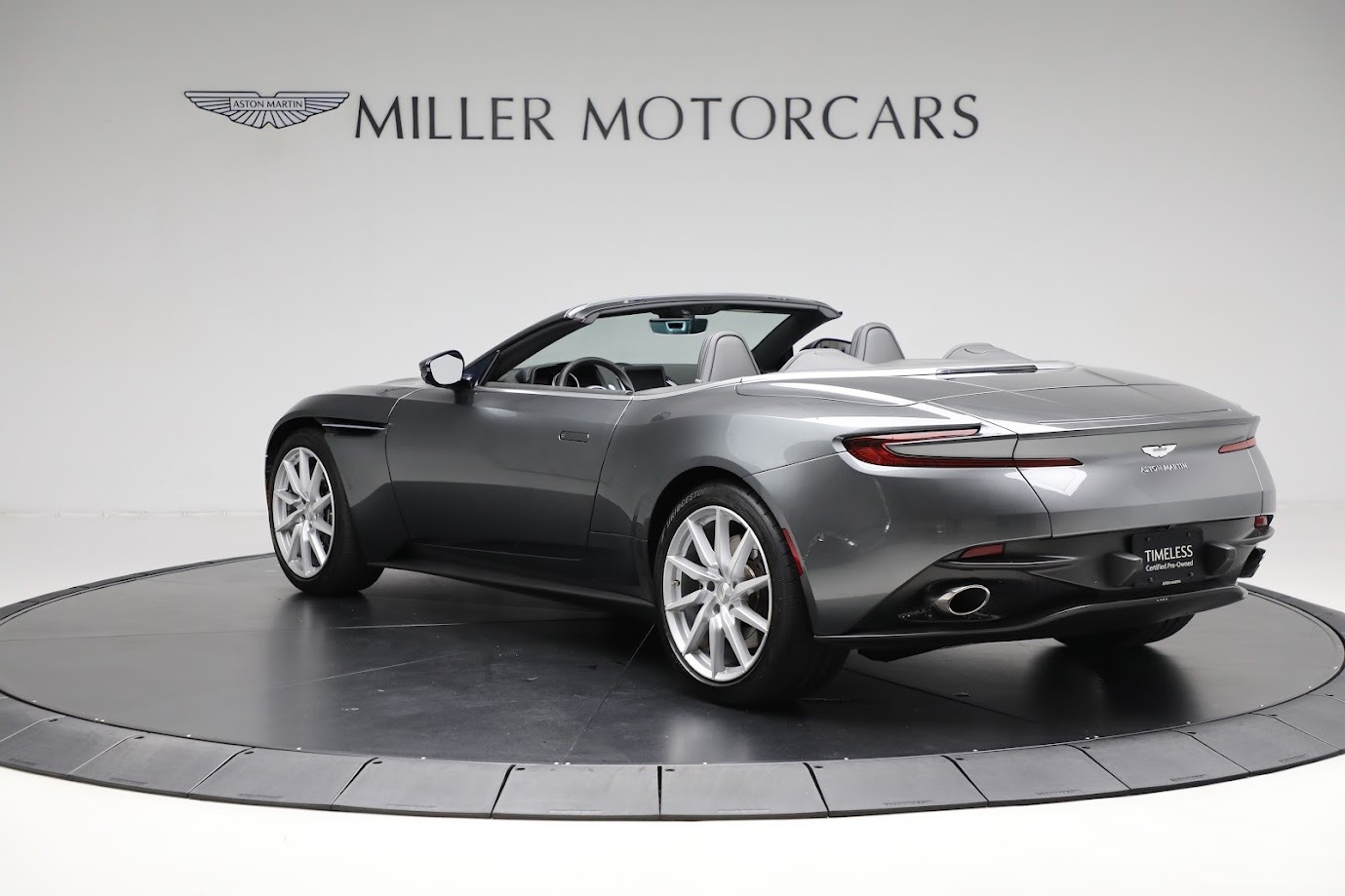 Used-2020-Aston-Martin-DB11-Volante