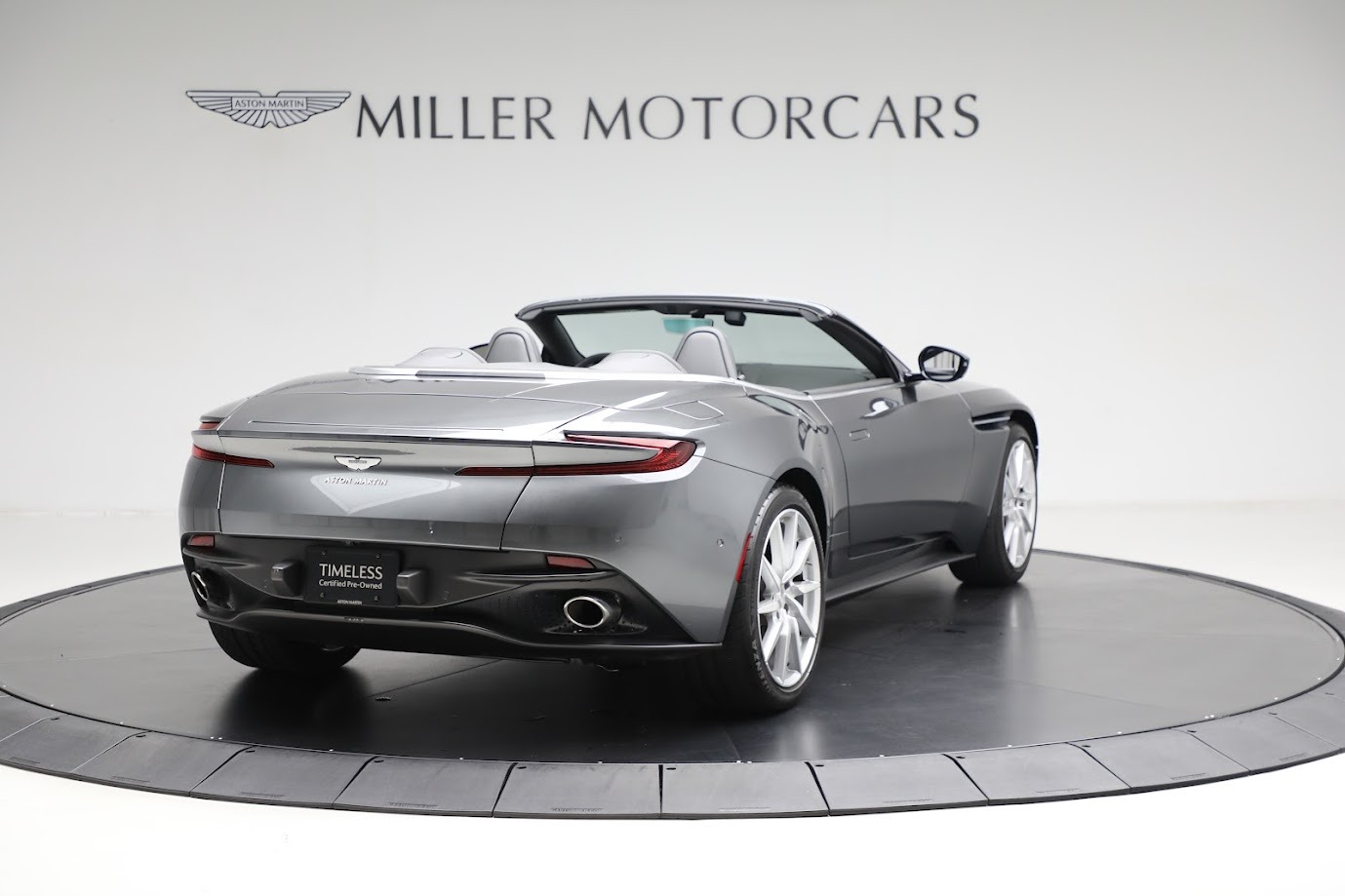 Used-2020-Aston-Martin-DB11-Volante