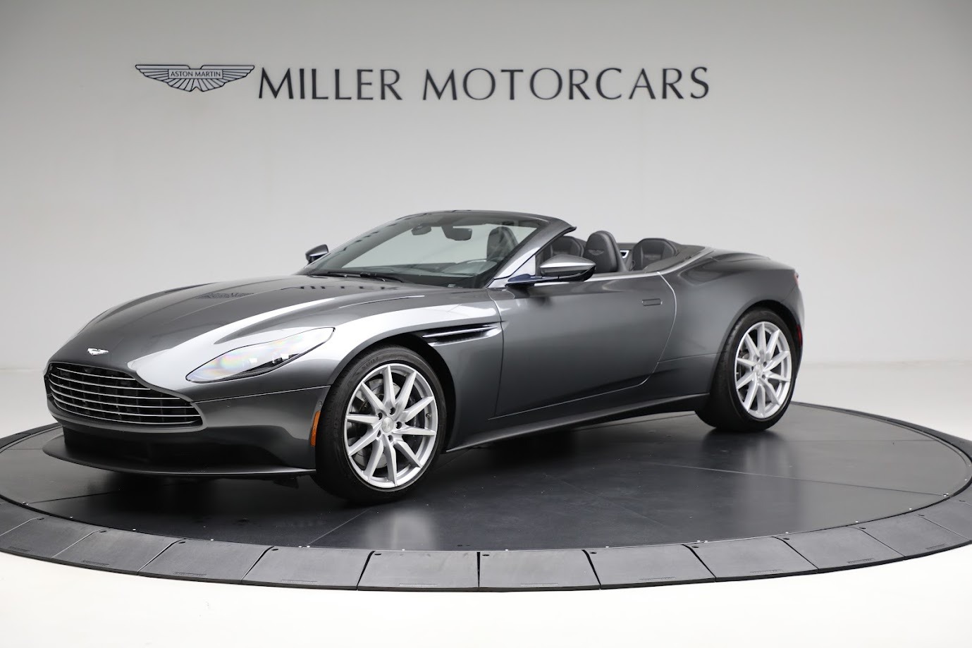 Used-2020-Aston-Martin-DB11-Volante