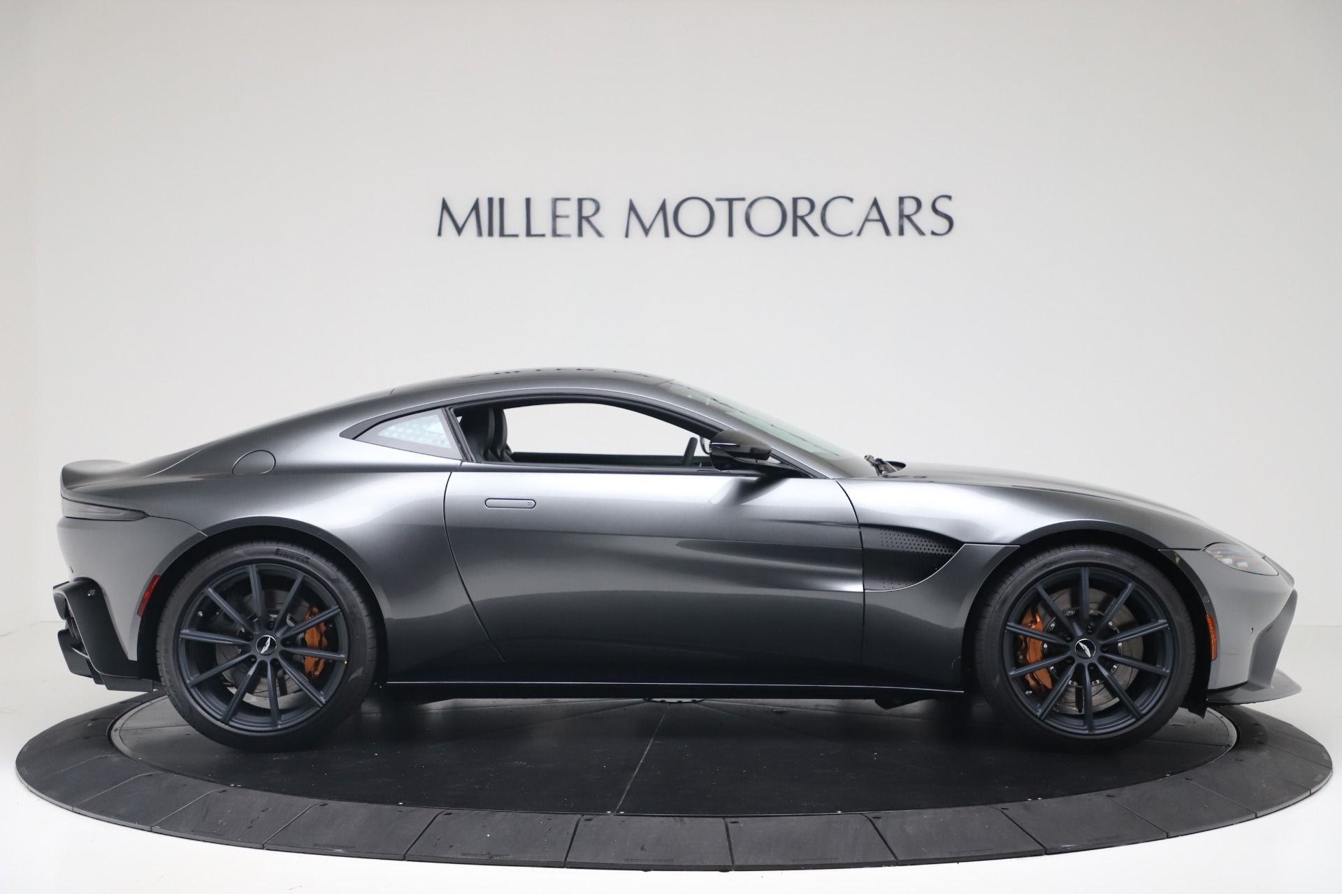 New-2020-Aston-Martin-Vantage-Coupe