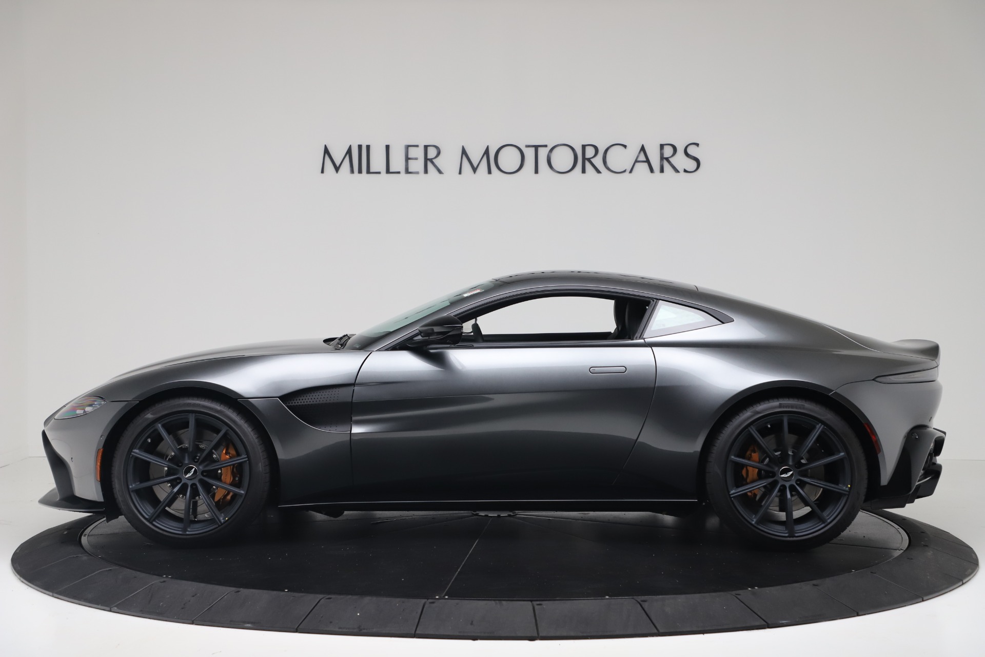 New-2020-Aston-Martin-Vantage-Coupe