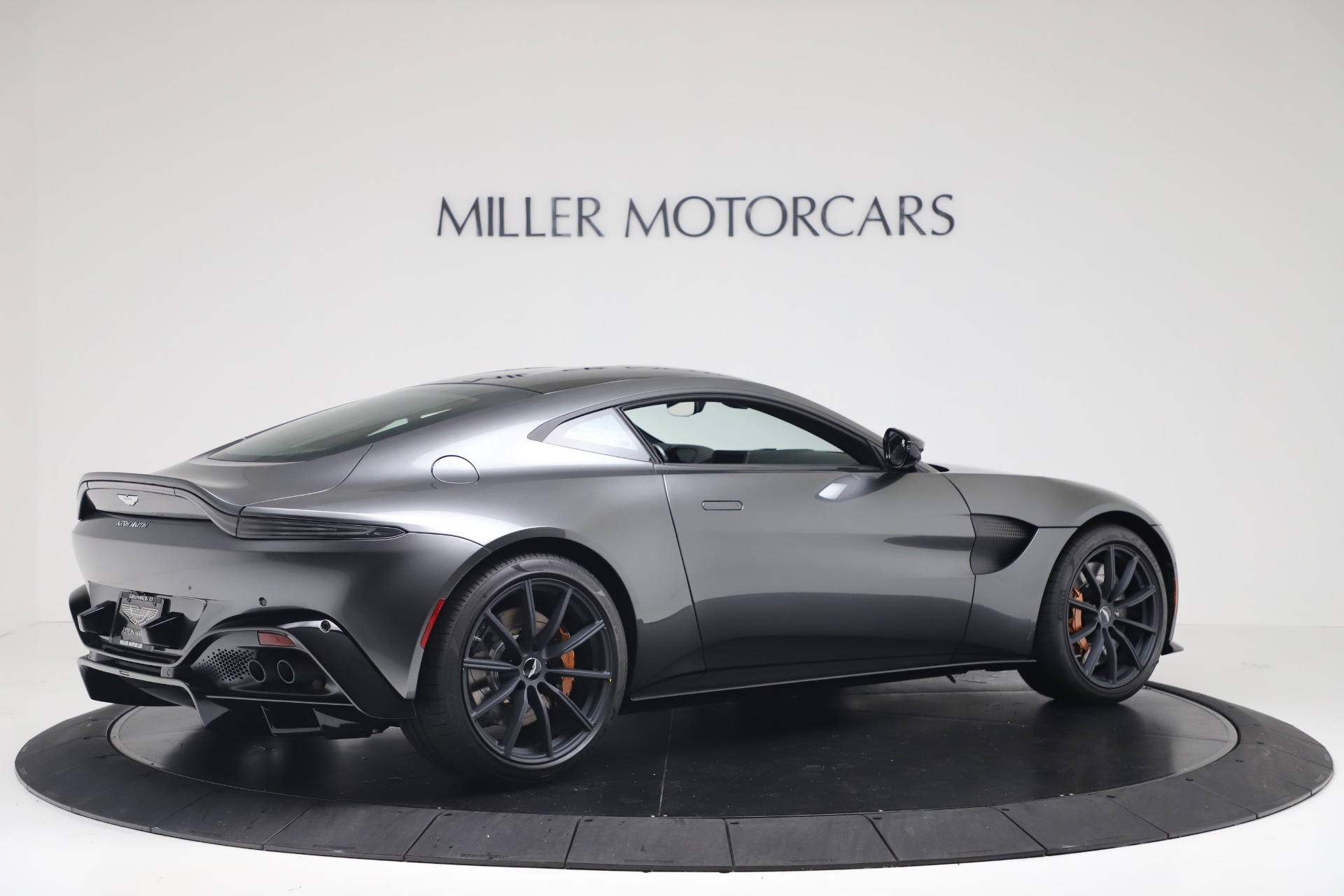 New-2020-Aston-Martin-Vantage-Coupe