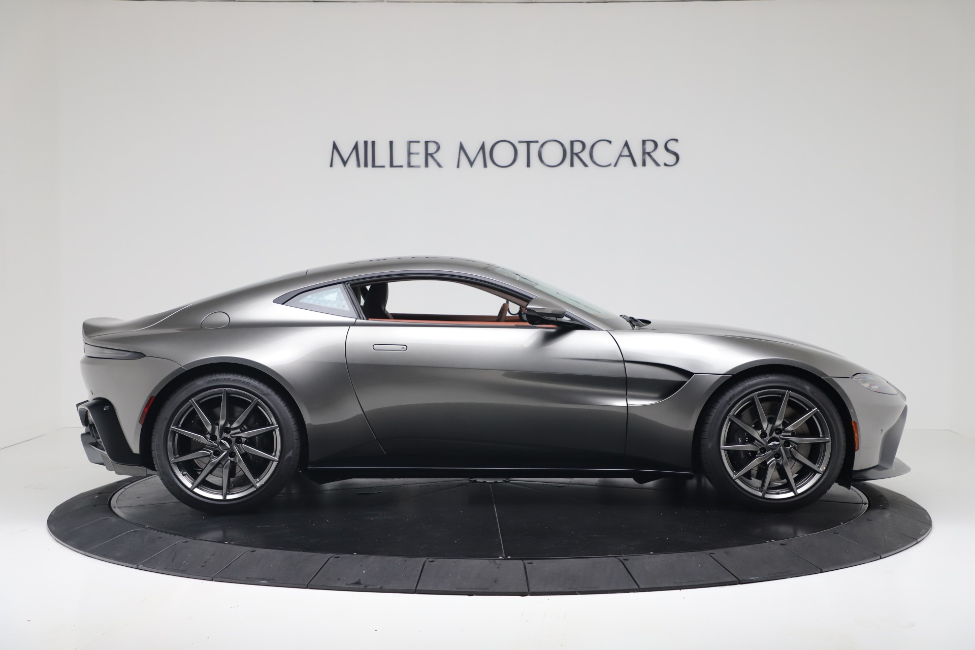 New-2020-Aston-Martin-Vantage-Coupe