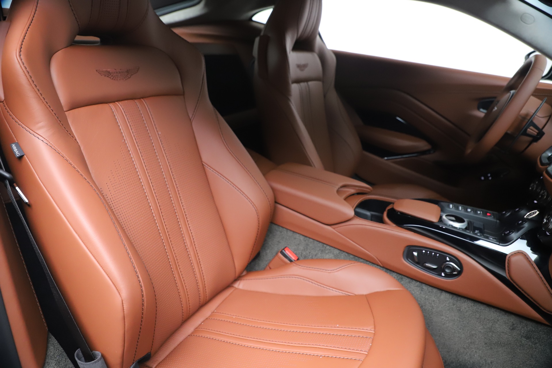 New-2020-Aston-Martin-Vantage-Coupe