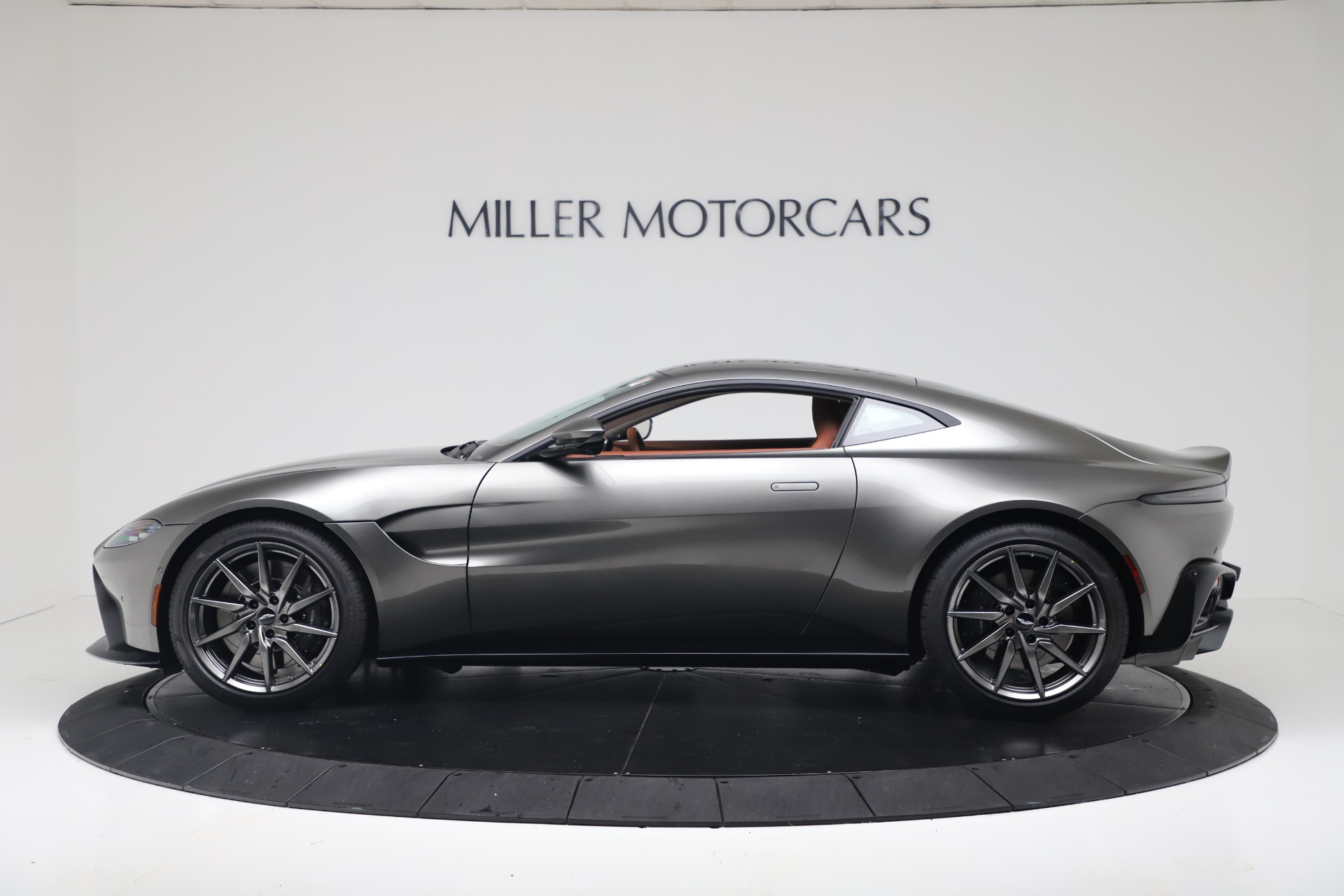 New-2020-Aston-Martin-Vantage-Coupe