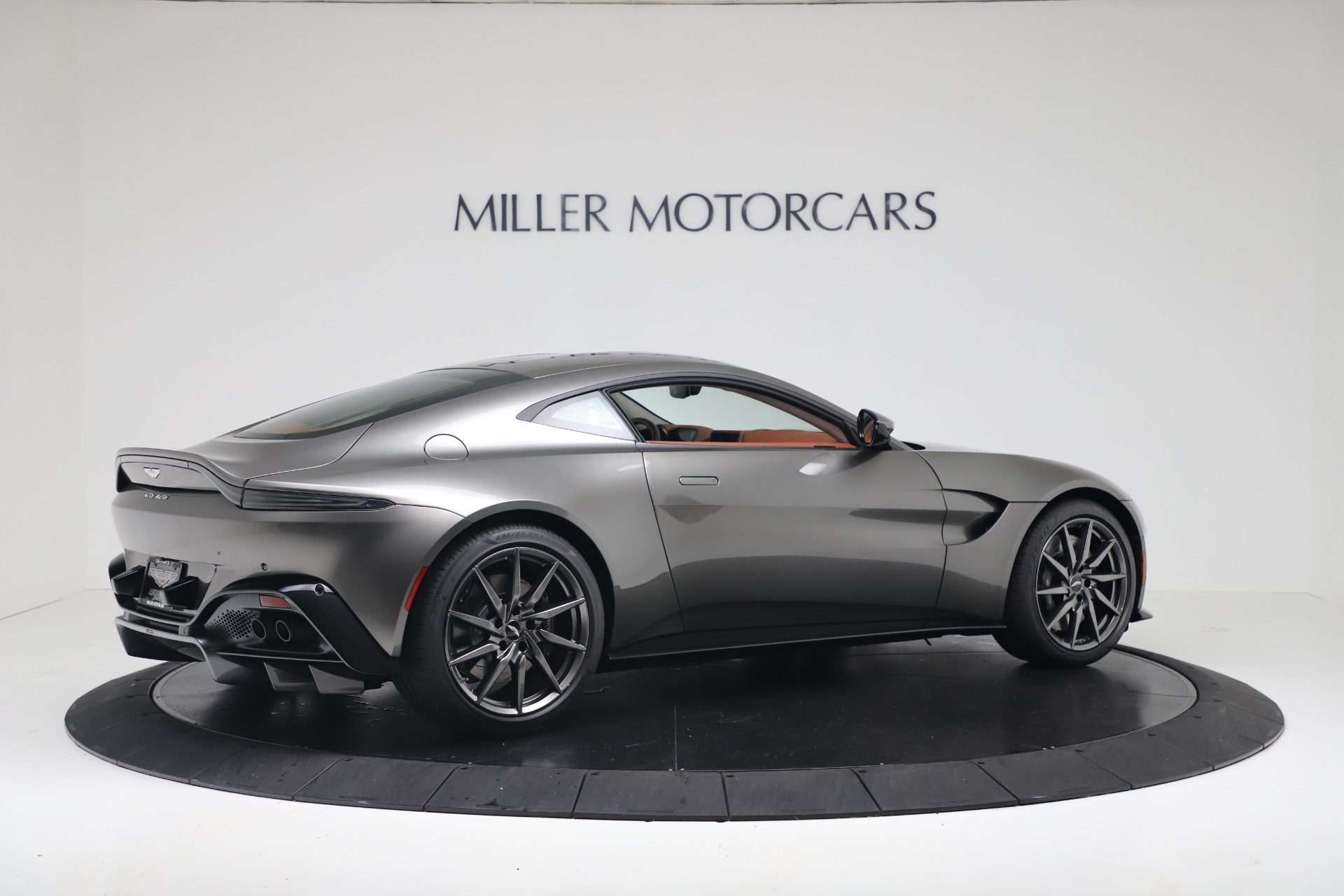 New-2020-Aston-Martin-Vantage-Coupe
