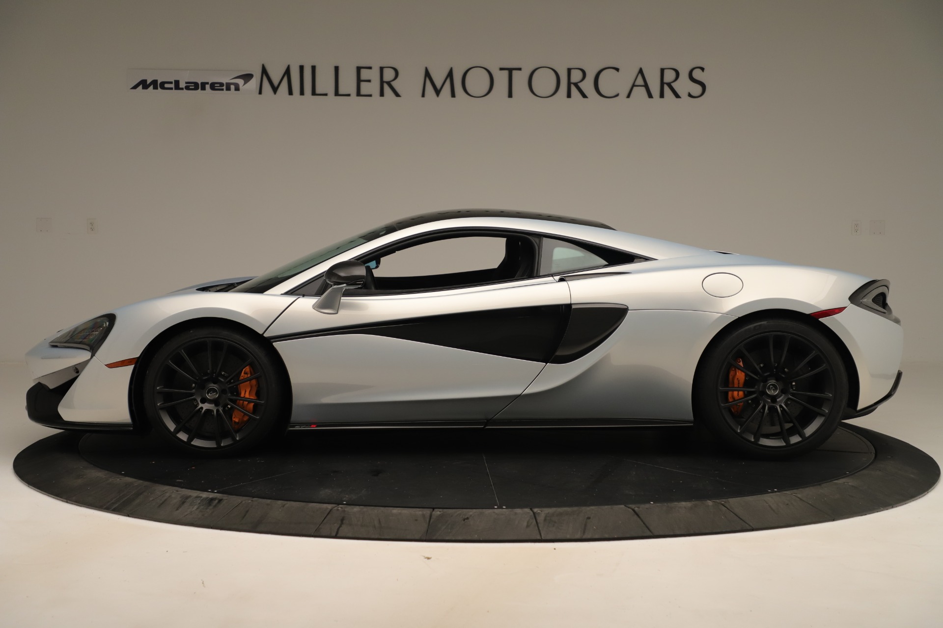 Used-2016-McLaren-570S-Coupe