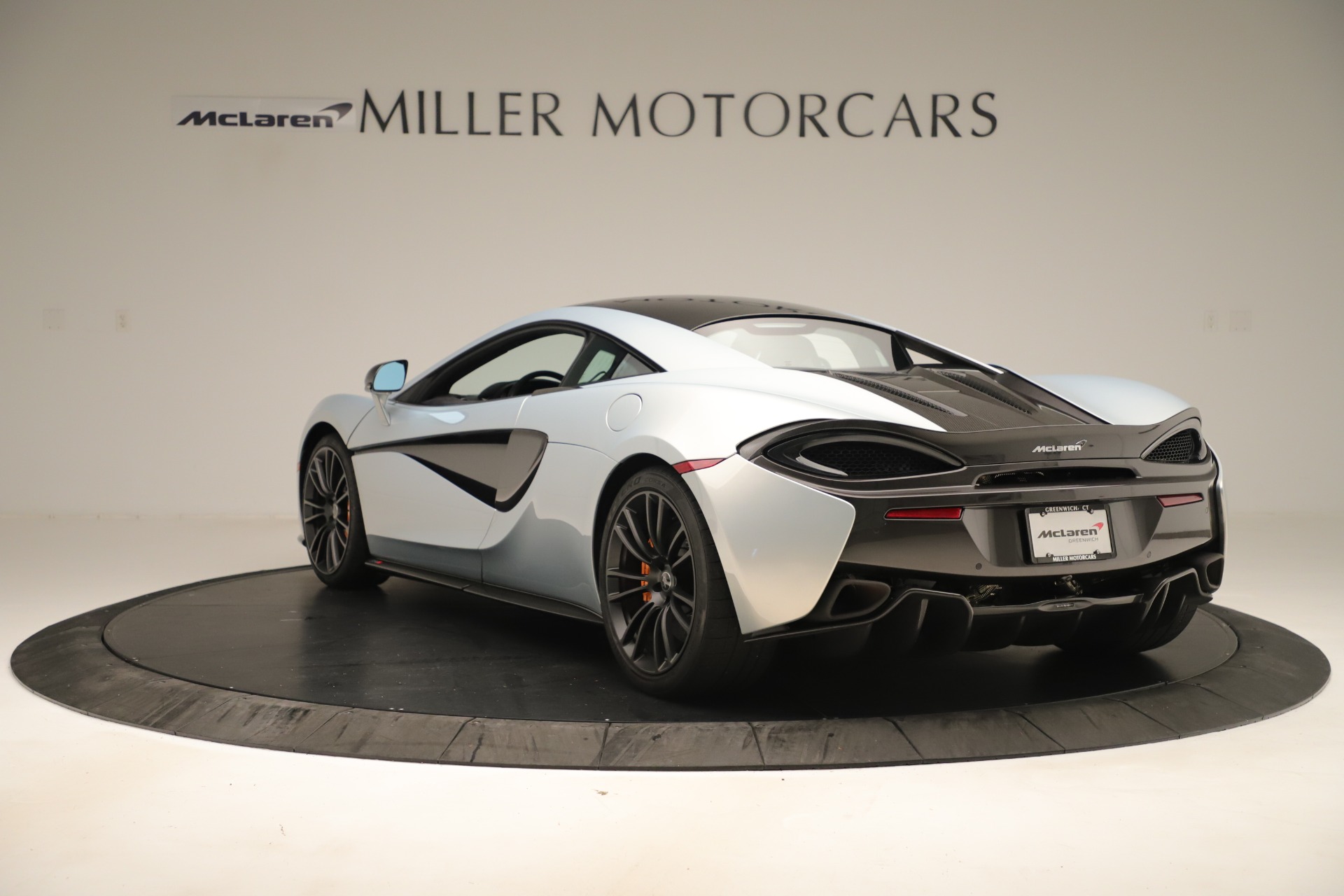Used-2016-McLaren-570S-Coupe