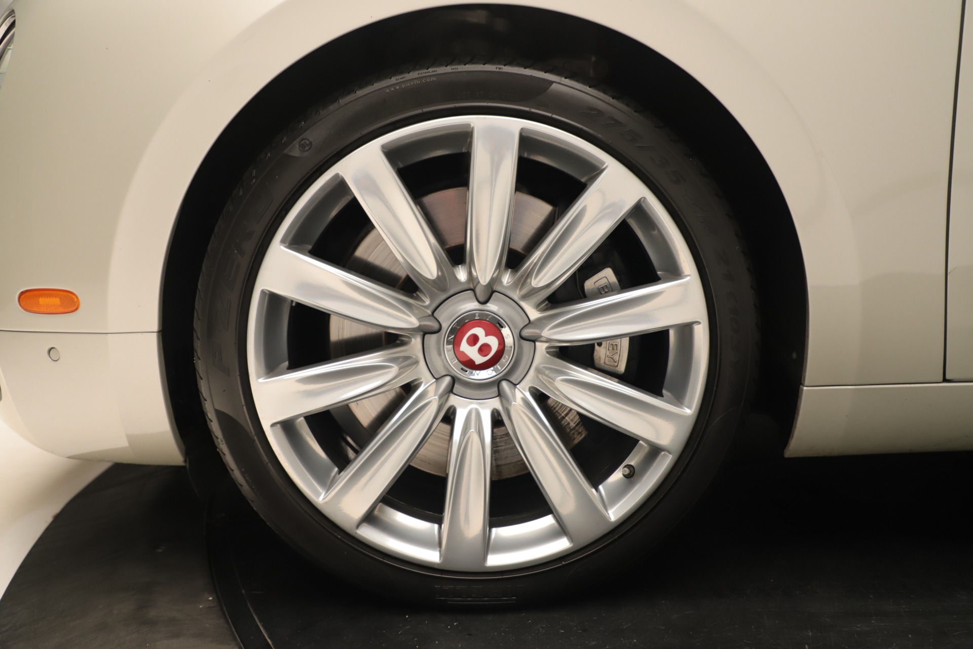 Used-2015-Bentley-Flying-Spur-V8