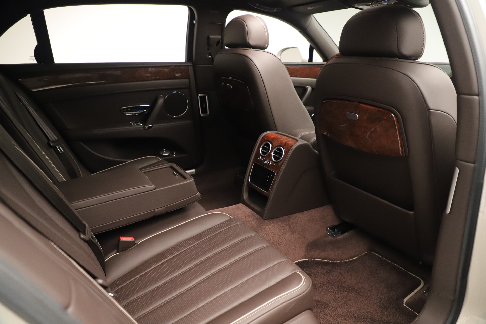 Used-2015-Bentley-Flying-Spur-V8