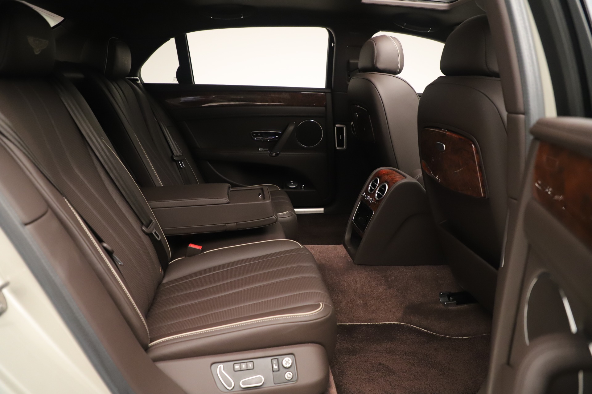 Used-2015-Bentley-Flying-Spur-V8