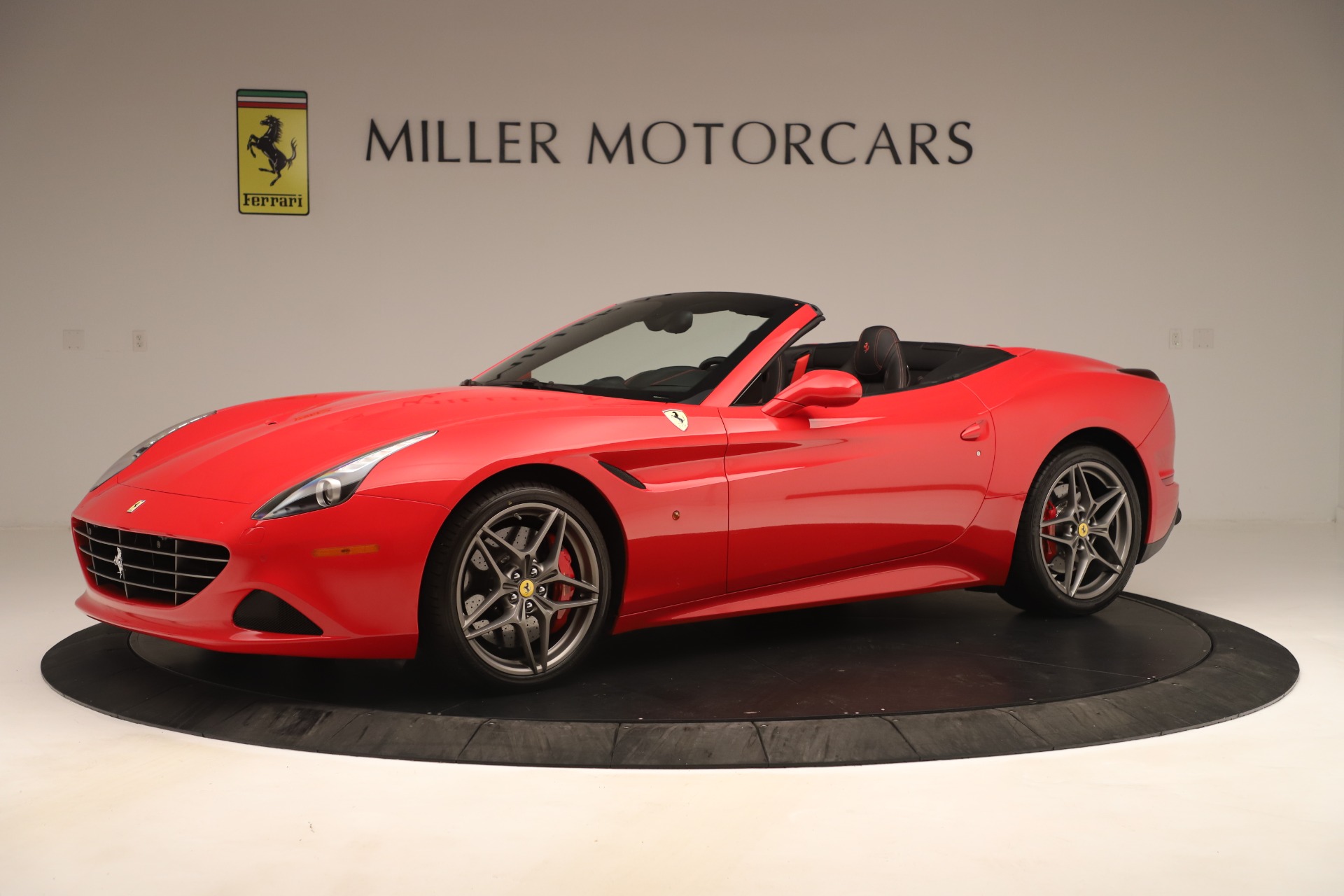 Used-2016-Ferrari-California-T