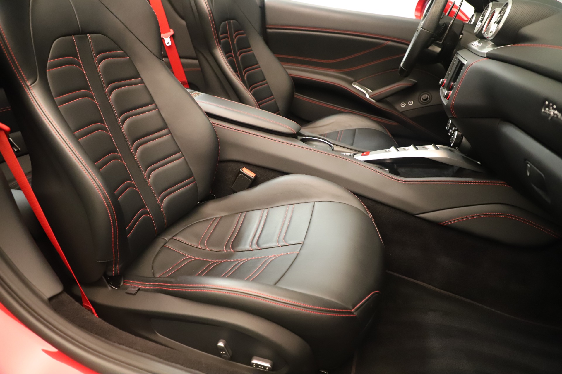 Used-2016-Ferrari-California-T