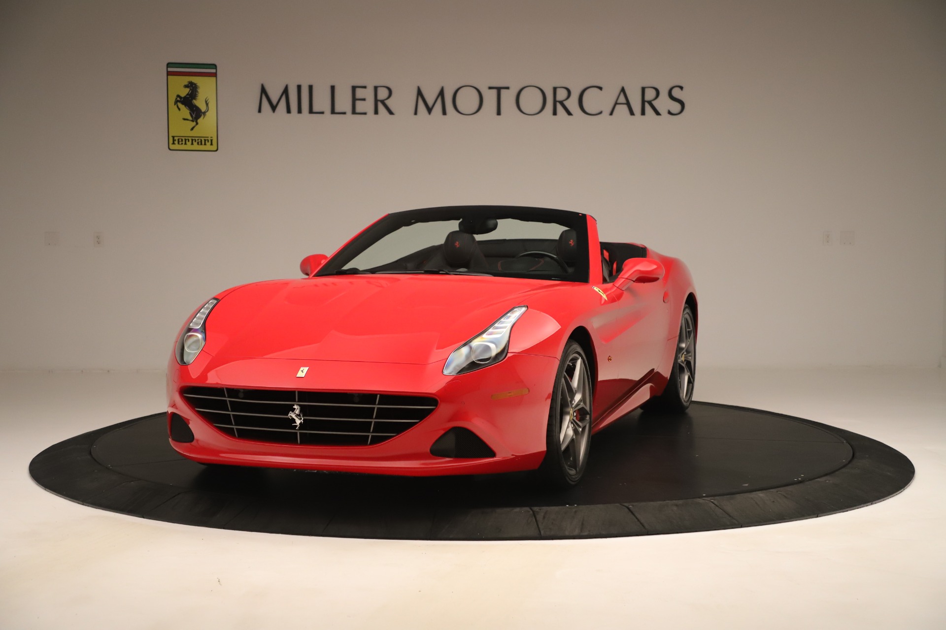 Used-2016-Ferrari-California-T