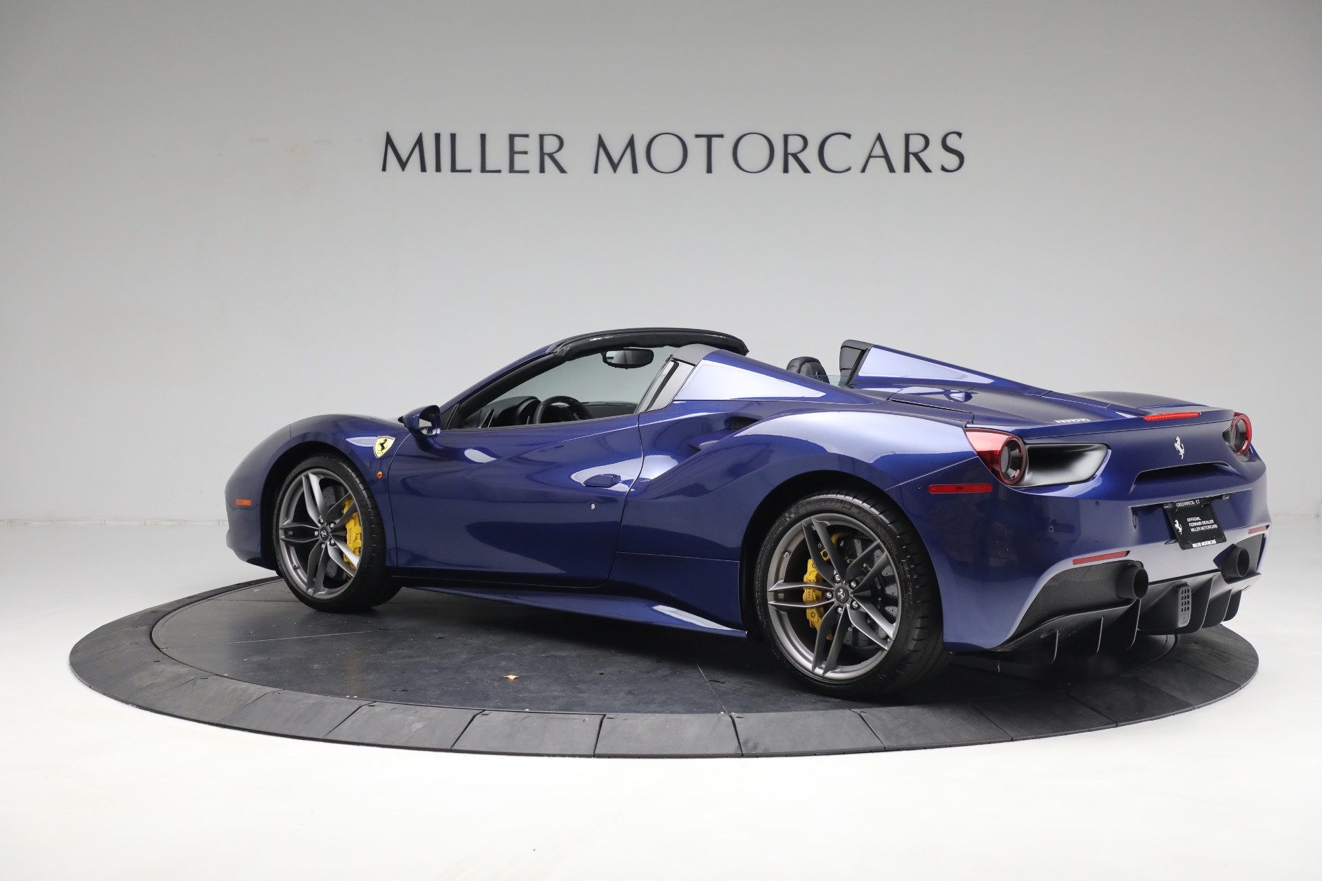 Used-2019-Ferrari-488-Spider