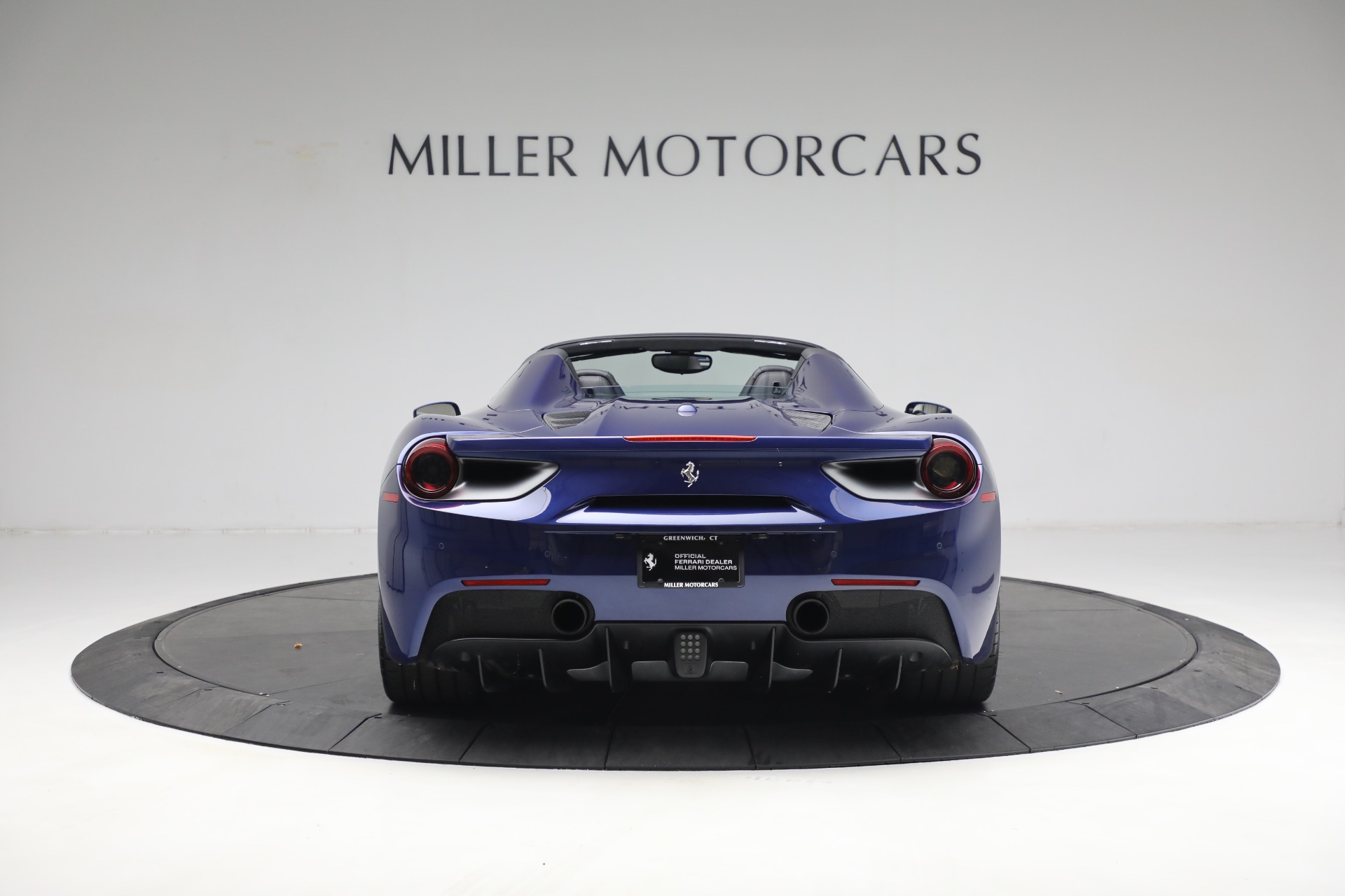 Used-2019-Ferrari-488-Spider