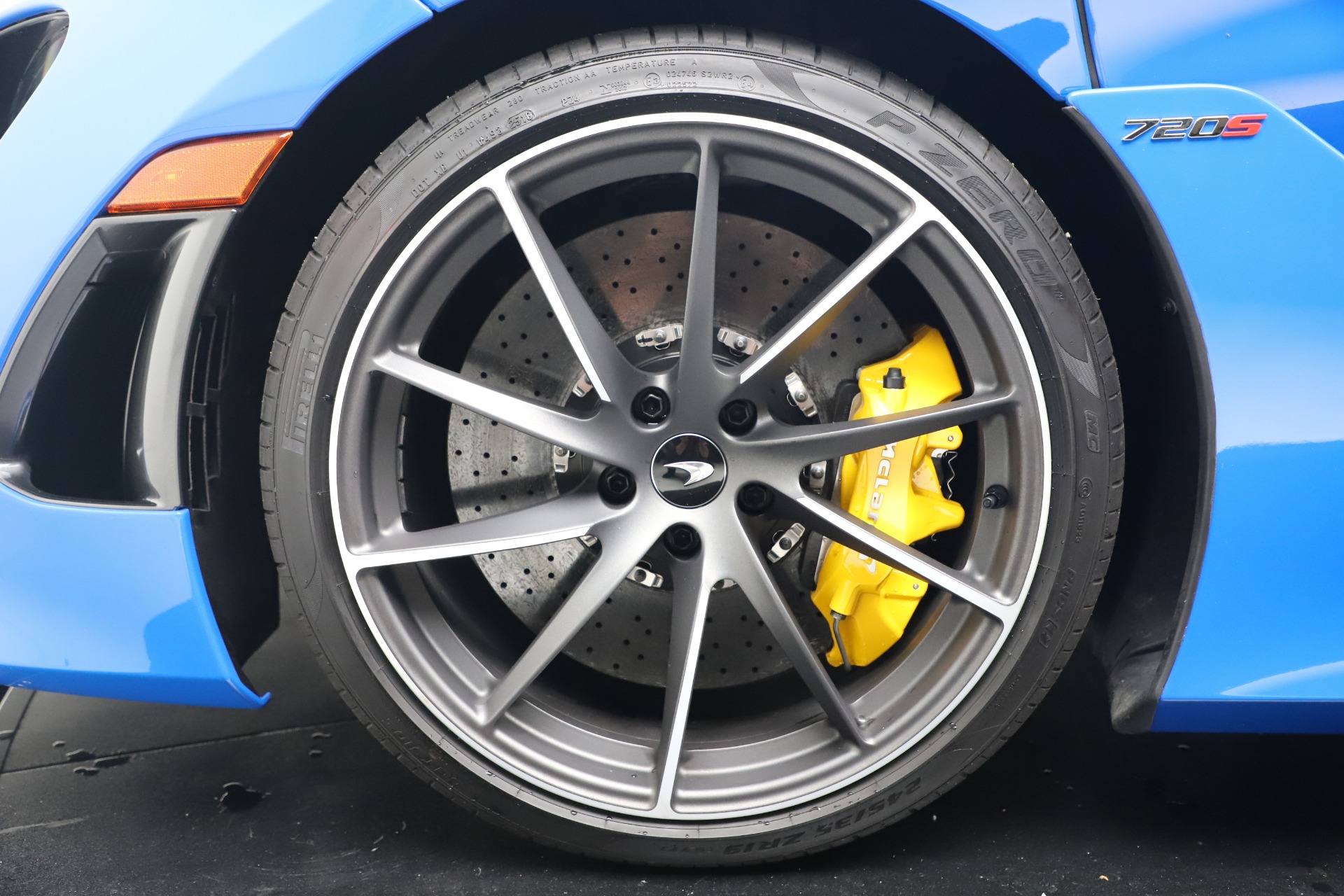 New-2019-McLaren-720S-Coupe