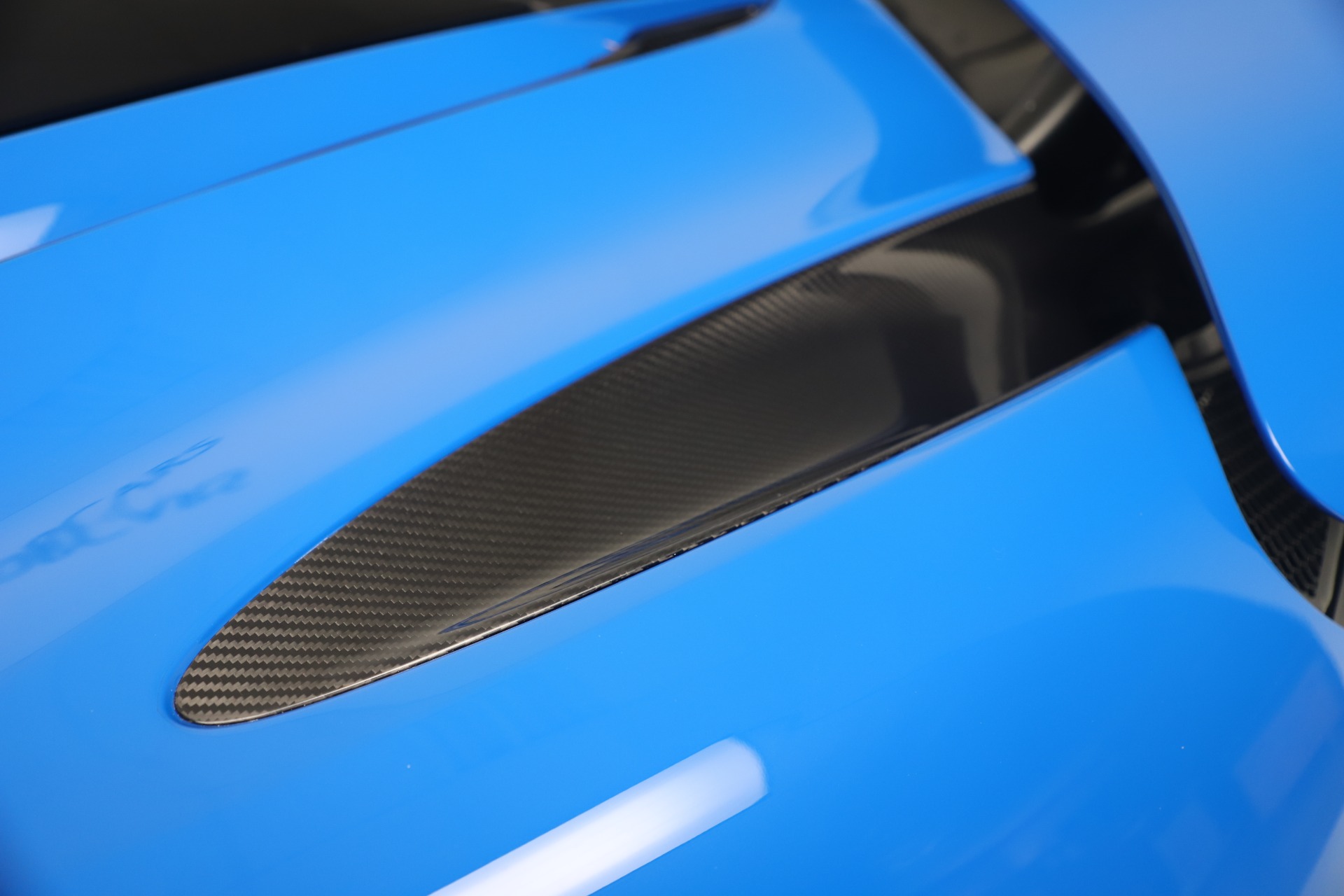 New-2019-McLaren-720S-Coupe