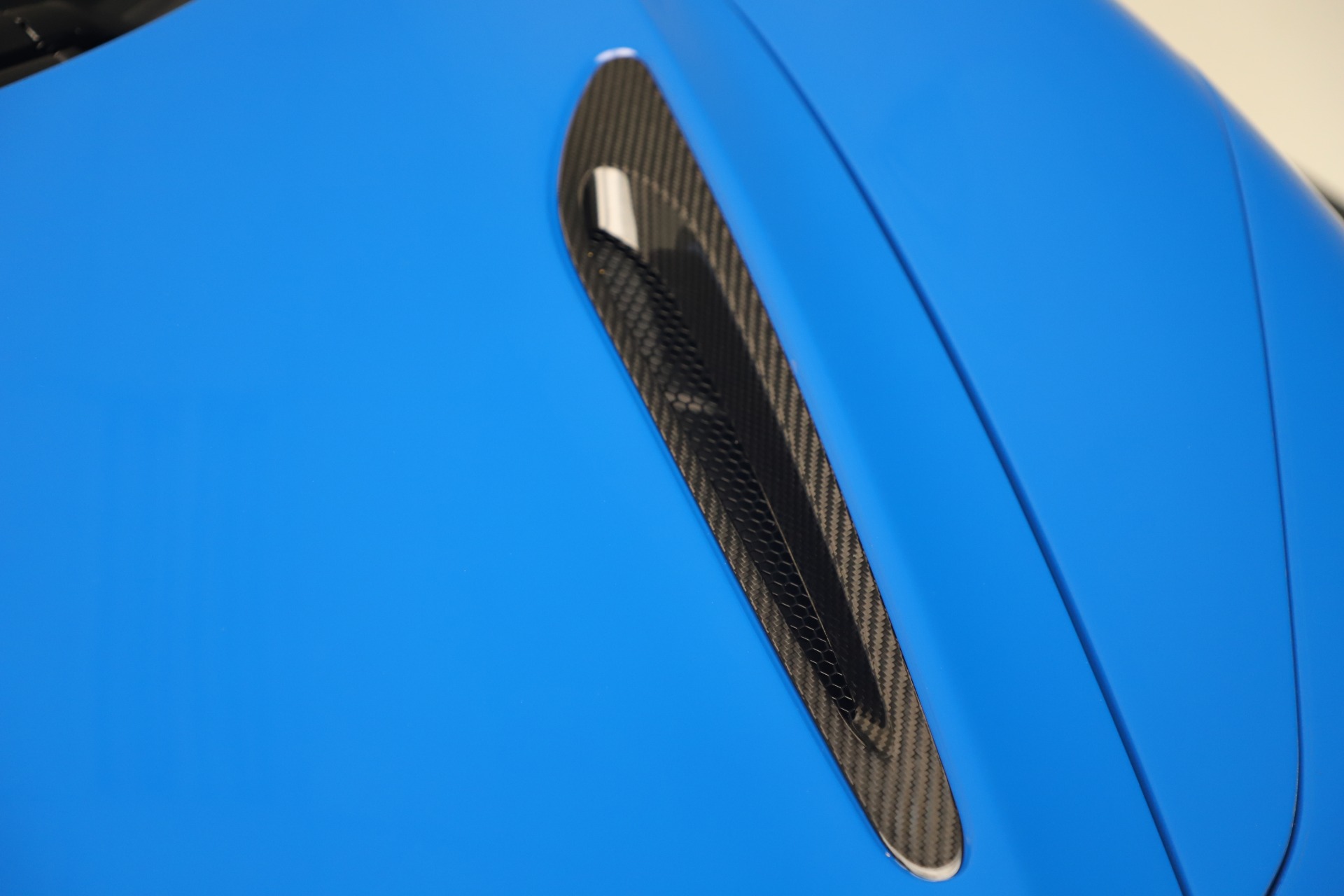 New-2019-McLaren-720S-Coupe