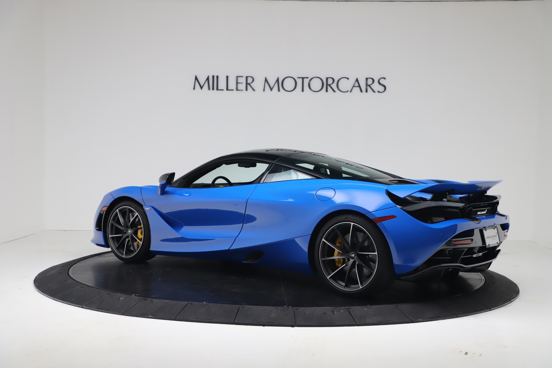 New-2019-McLaren-720S-Coupe