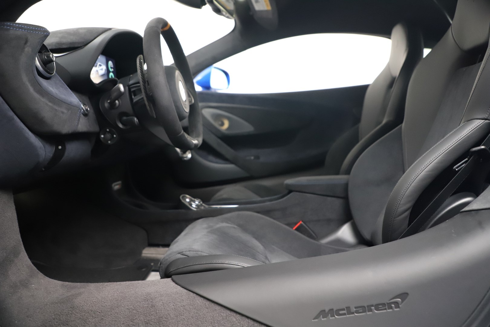 New-2019-McLaren-600LT-Coupe