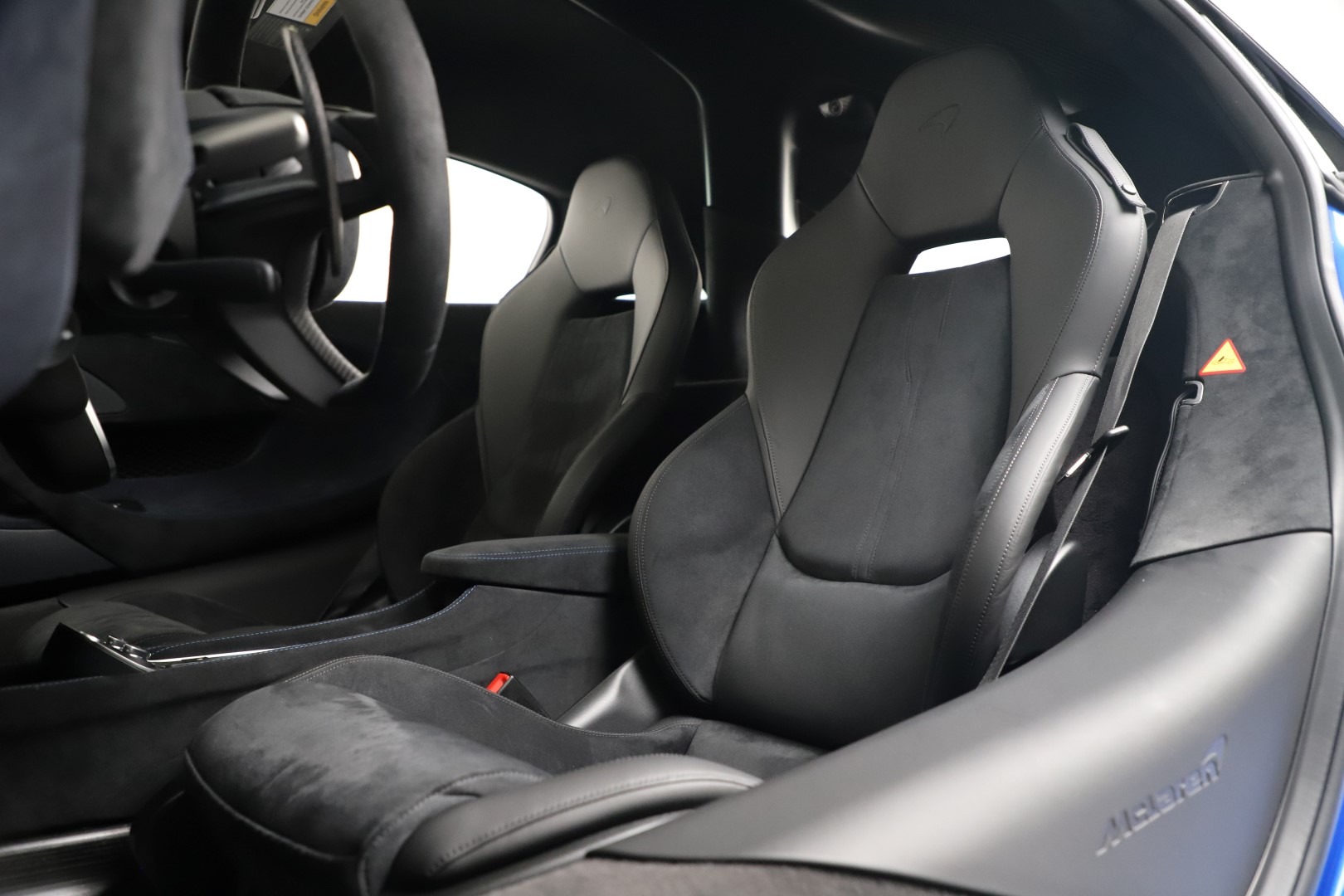 New-2019-McLaren-600LT-Coupe