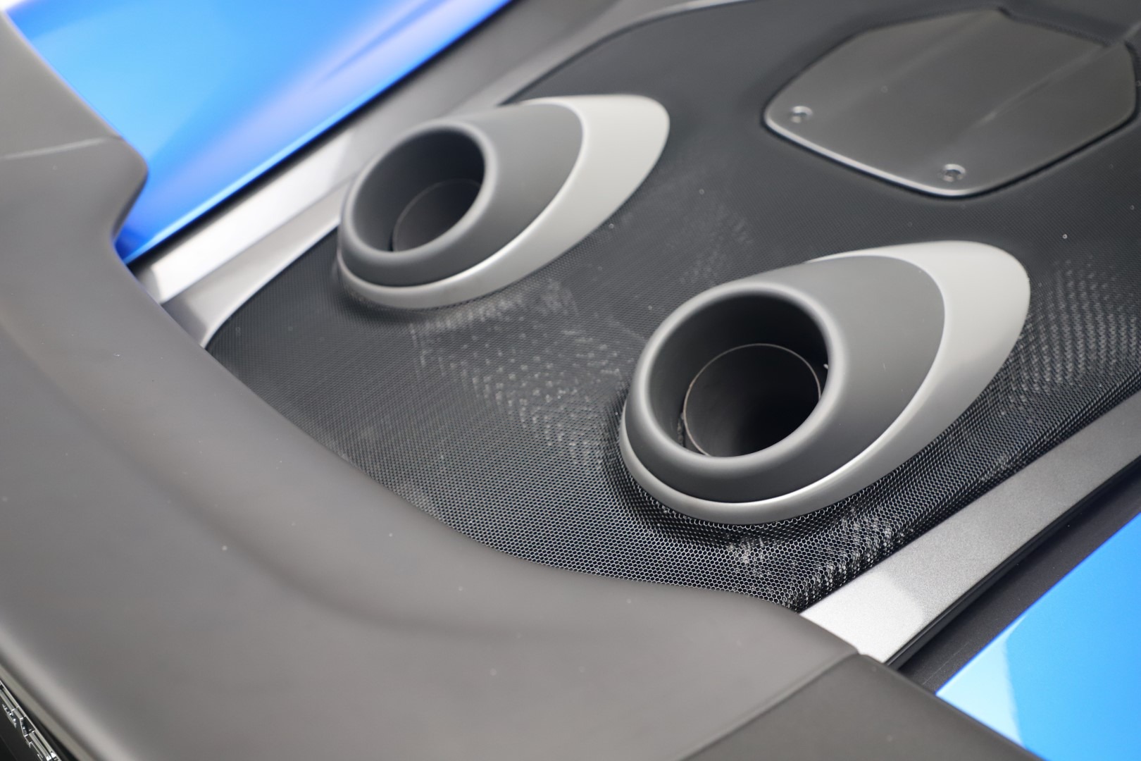 New-2019-McLaren-600LT-Coupe