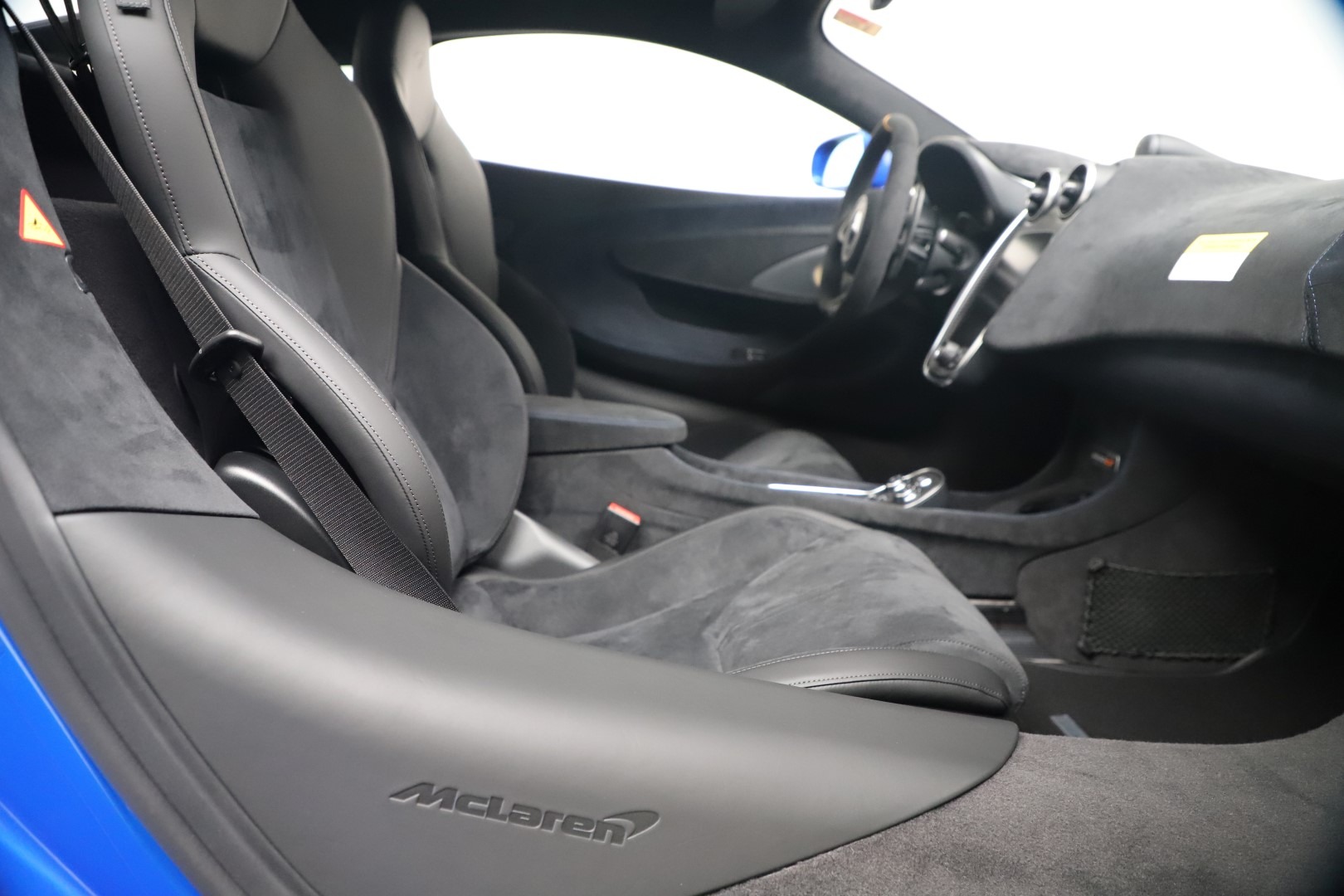 New-2019-McLaren-600LT-Coupe