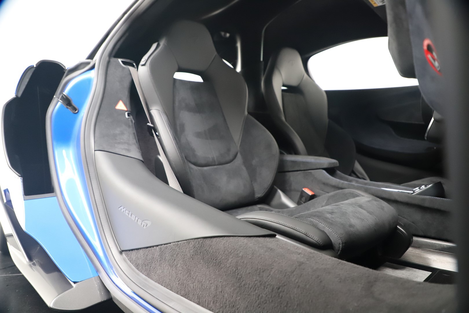 New-2019-McLaren-600LT-Coupe