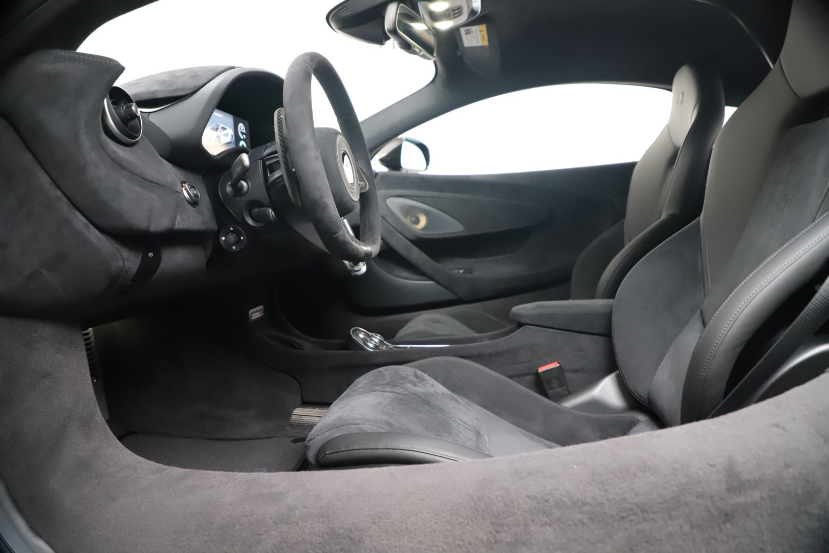 New-2019-McLaren-600LT-Coupe