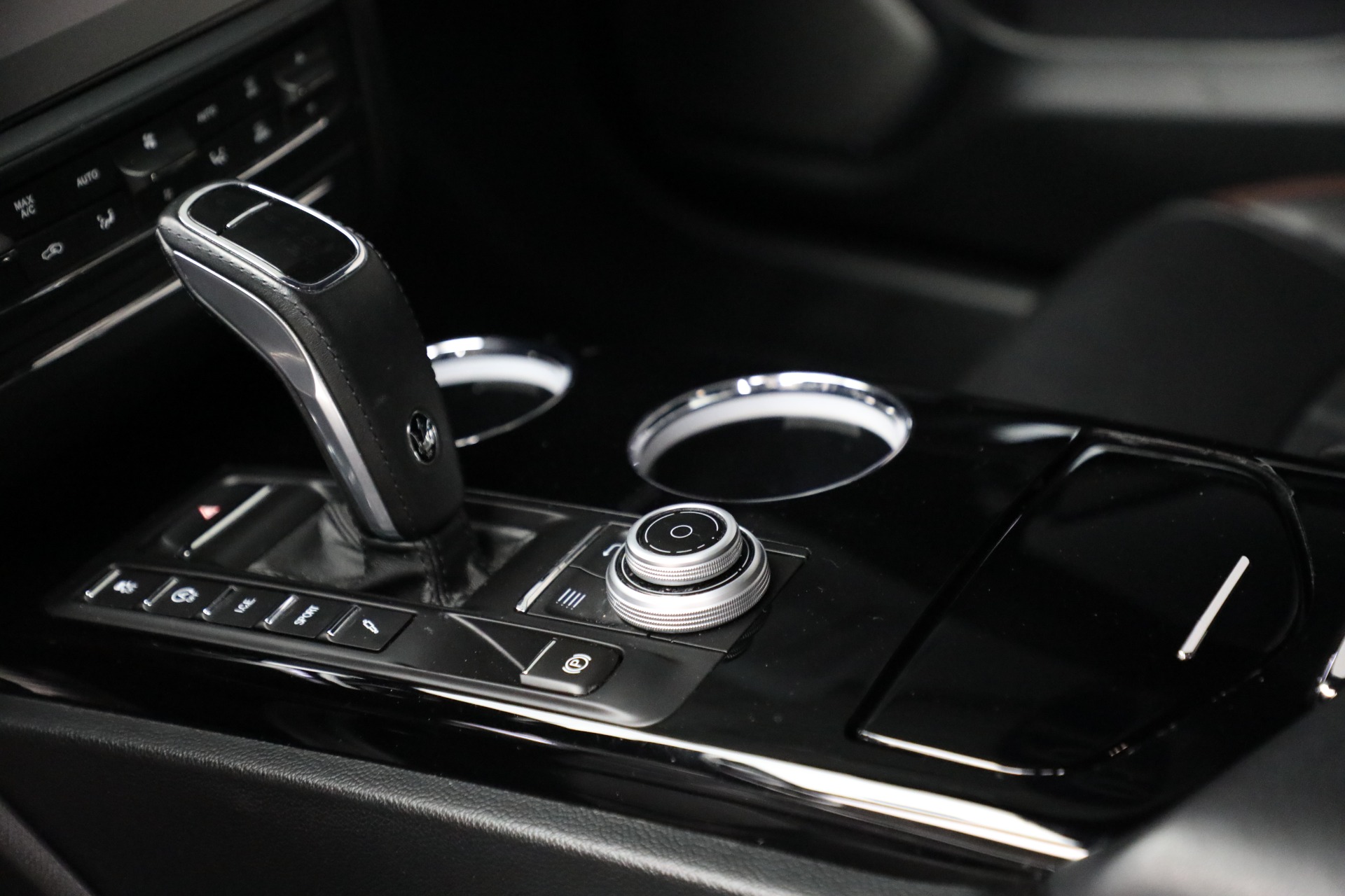 Used-2019-Maserati-Quattroporte-S-Q4-GranSport