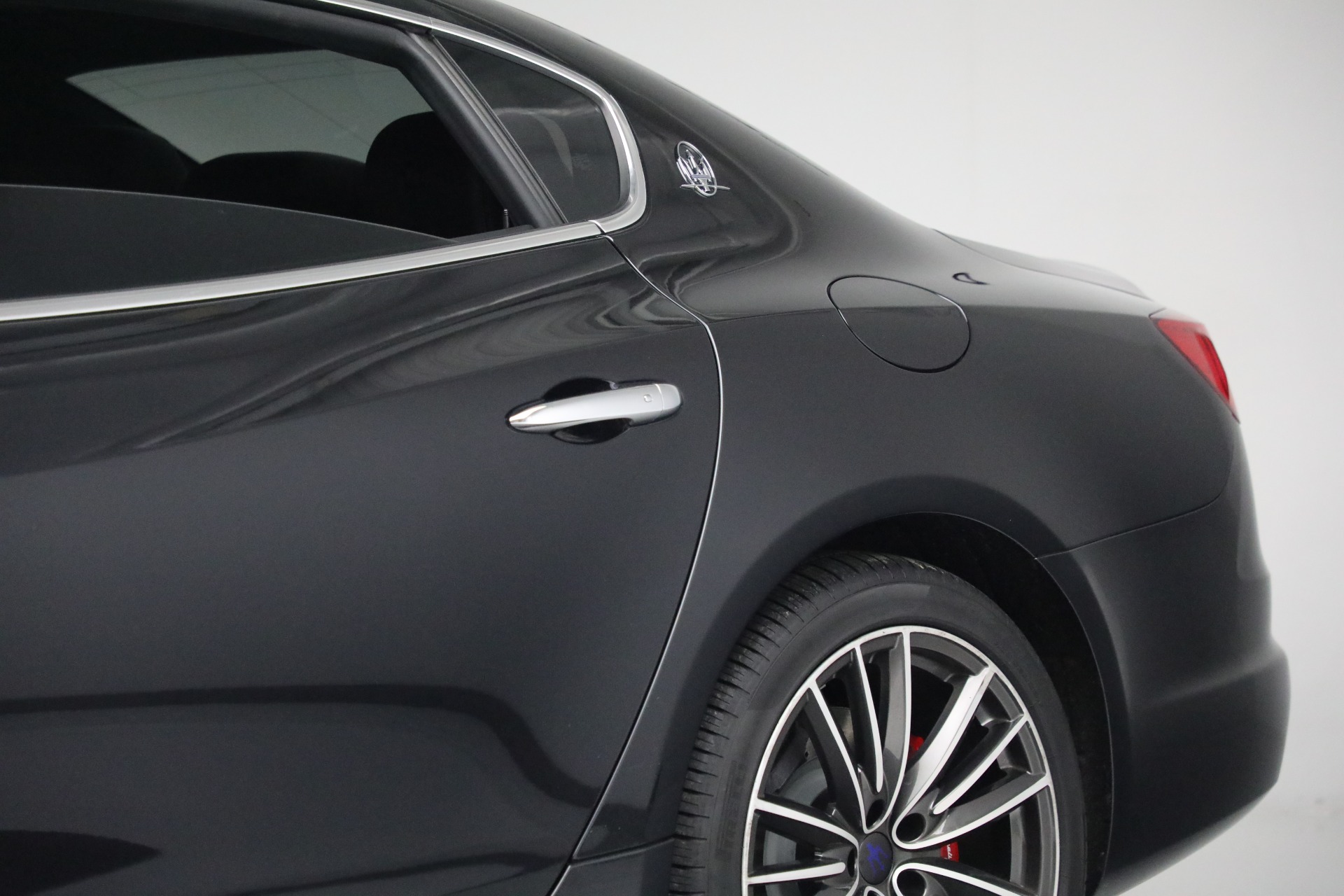 Used-2019-Maserati-Quattroporte-S-Q4-GranSport