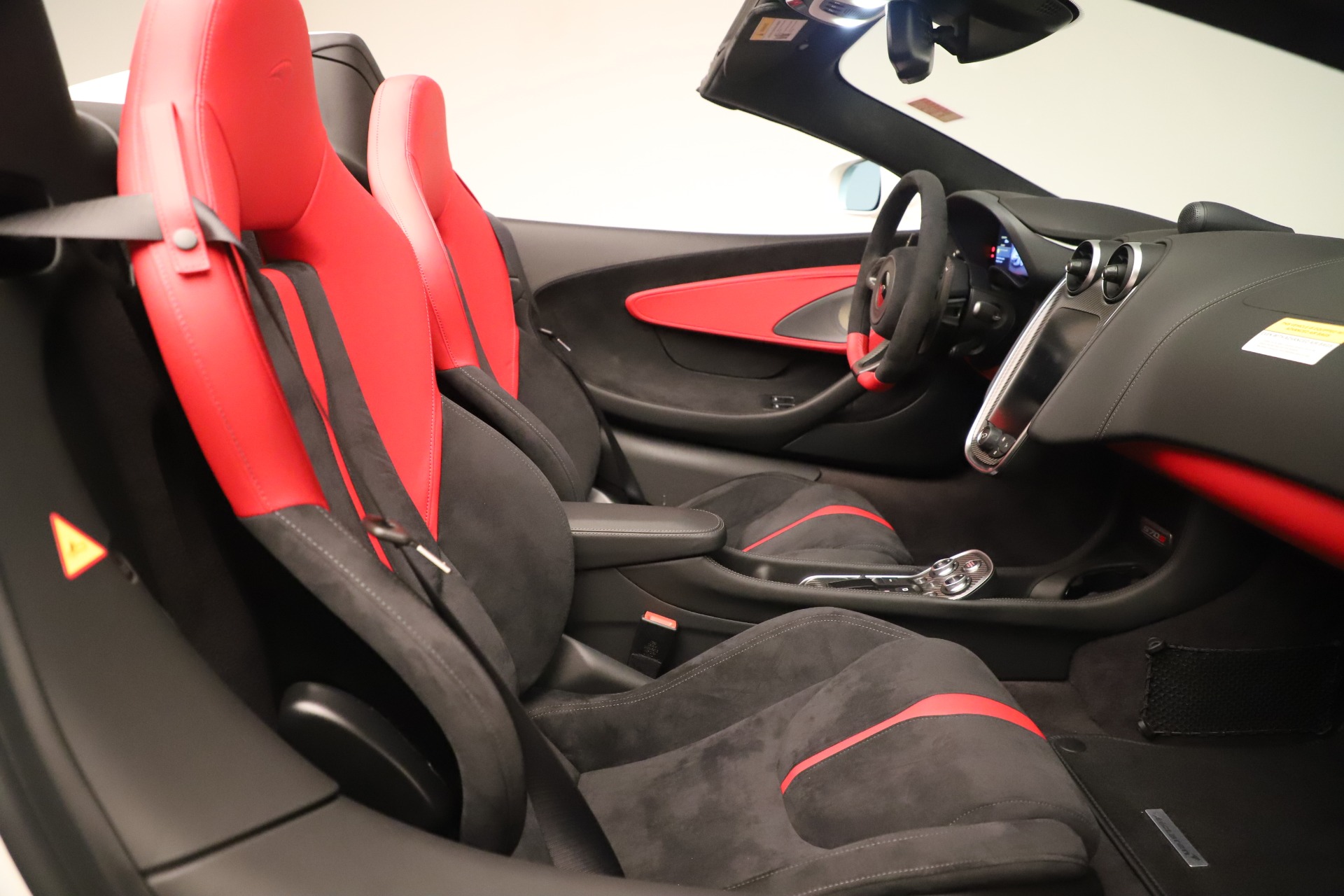 New-2020-McLaren-570S-Convertible