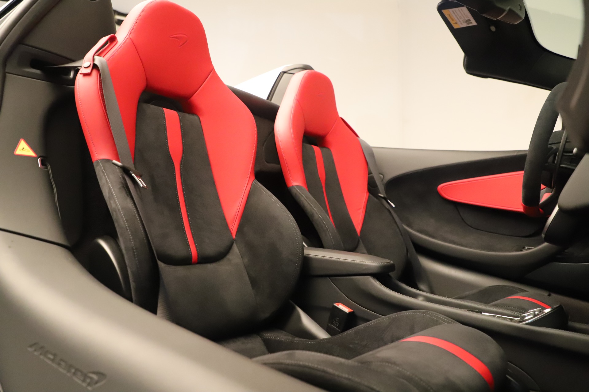 New-2020-McLaren-570S-Convertible