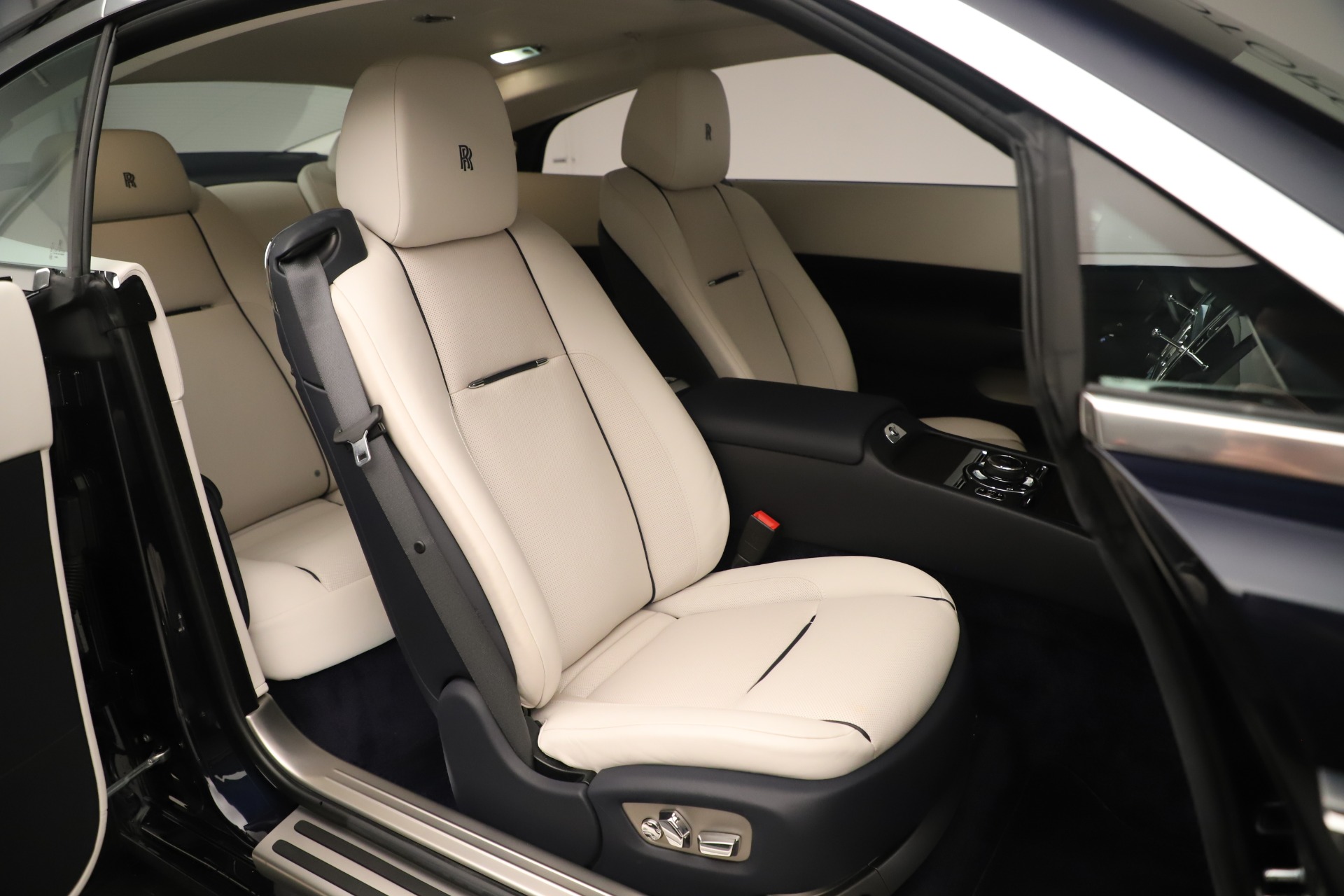 Used-2015-Rolls-Royce-Wraith