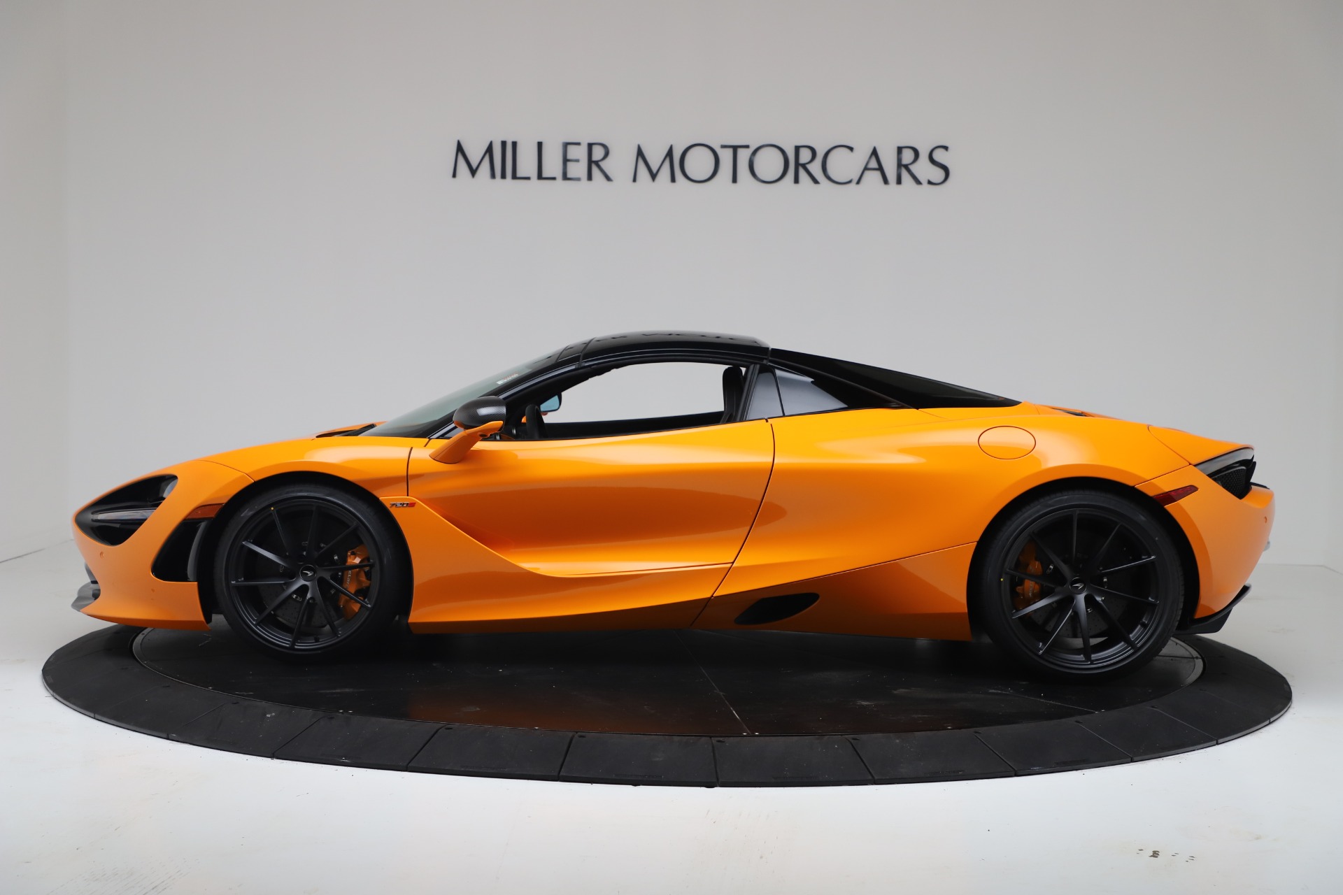 Used-2020-McLaren-720S-Spider-Performance