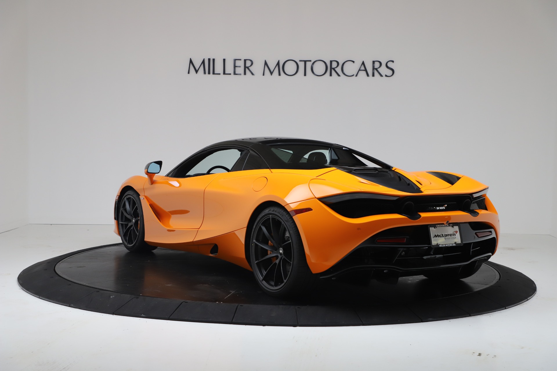 Used-2020-McLaren-720S-Spider-Performance