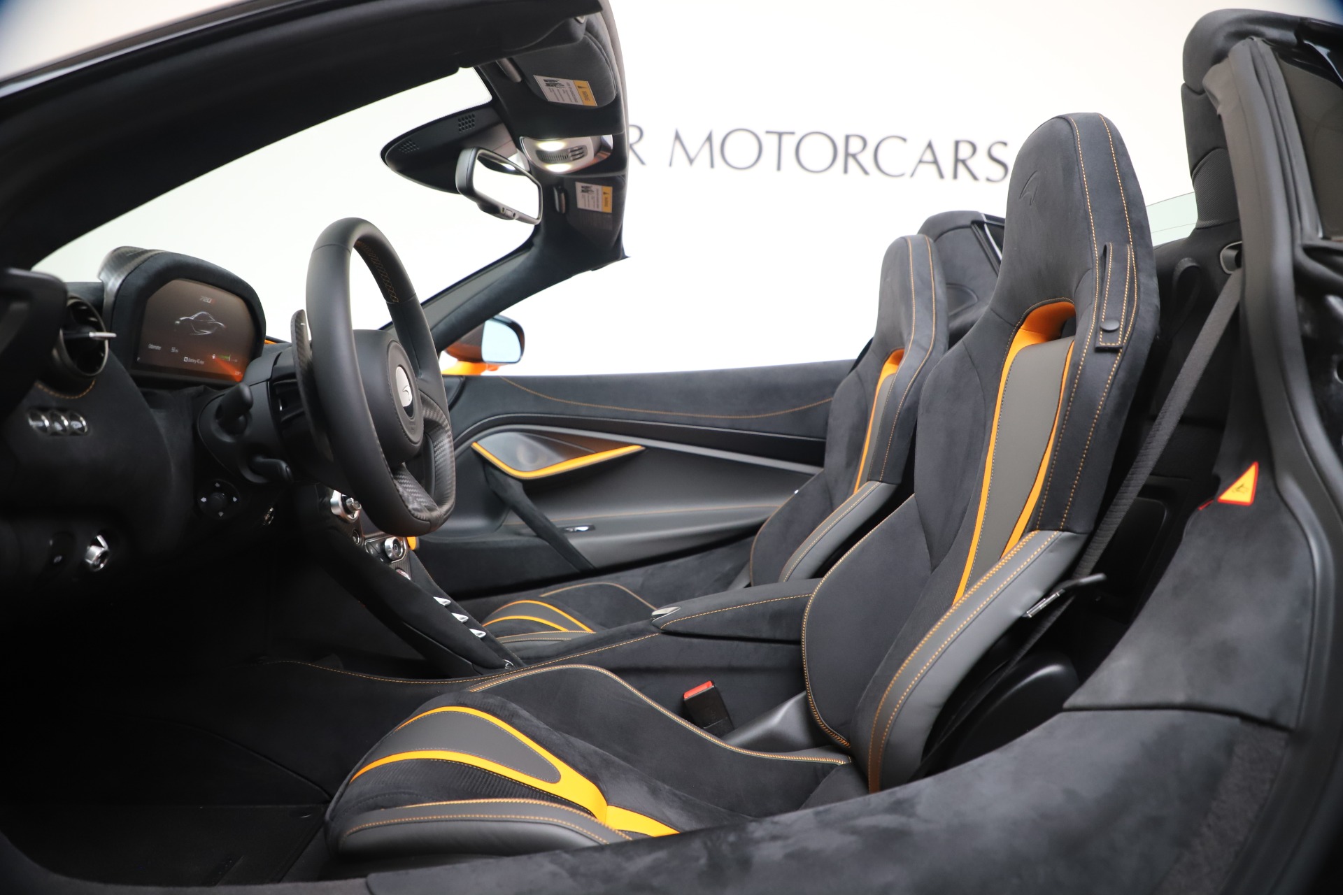 Used-2020-McLaren-720S-Spider-Performance