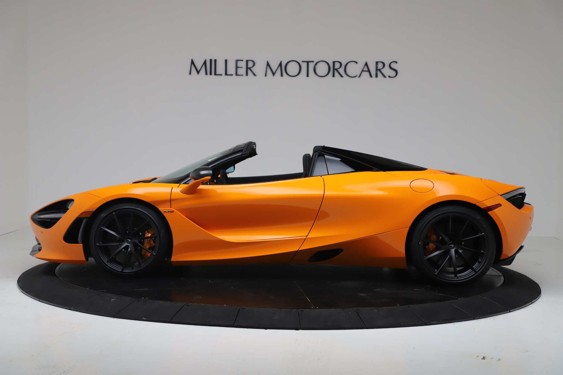 Used-2020-McLaren-720S-Spider-Performance