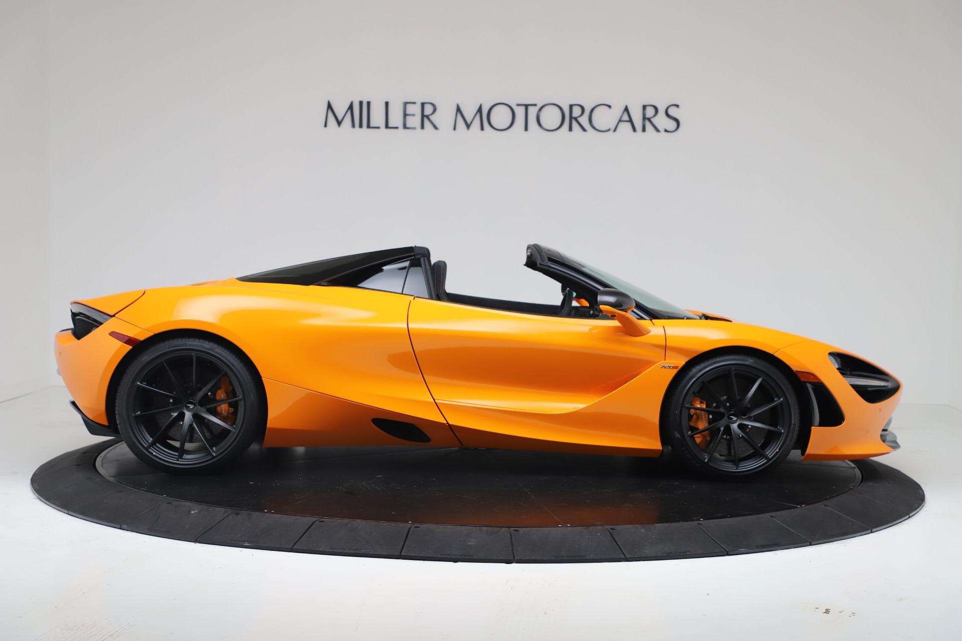 Used-2020-McLaren-720S-Spider-Performance