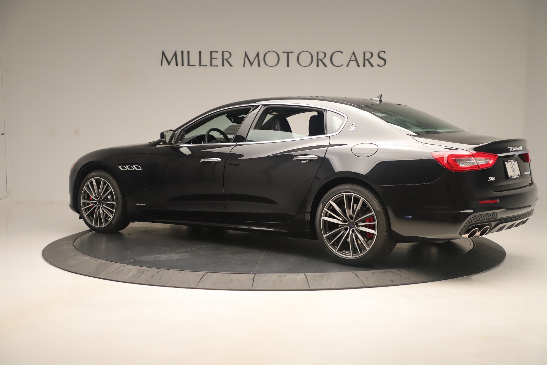 New-2019-Maserati-Quattroporte-S-Q4-GranSport