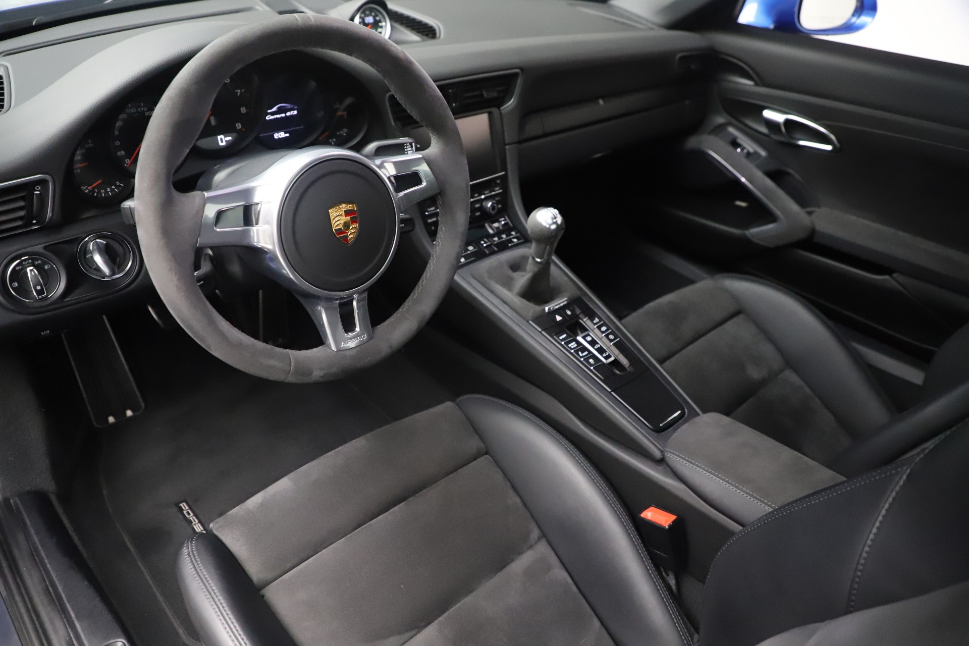 Used-2015-Porsche-911-Carrera-GTS