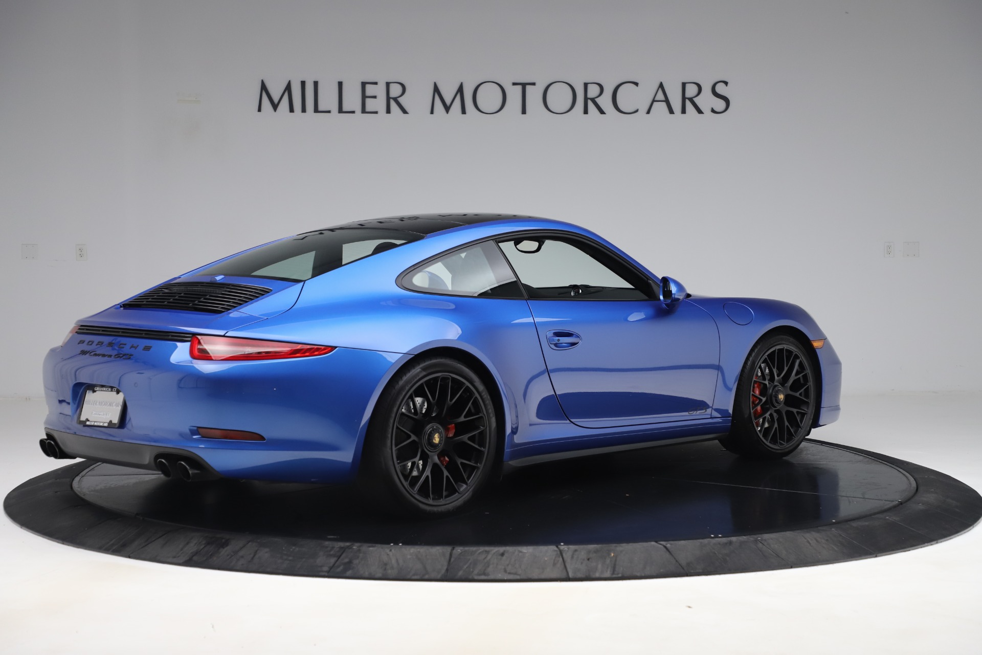 Used-2015-Porsche-911-Carrera-GTS