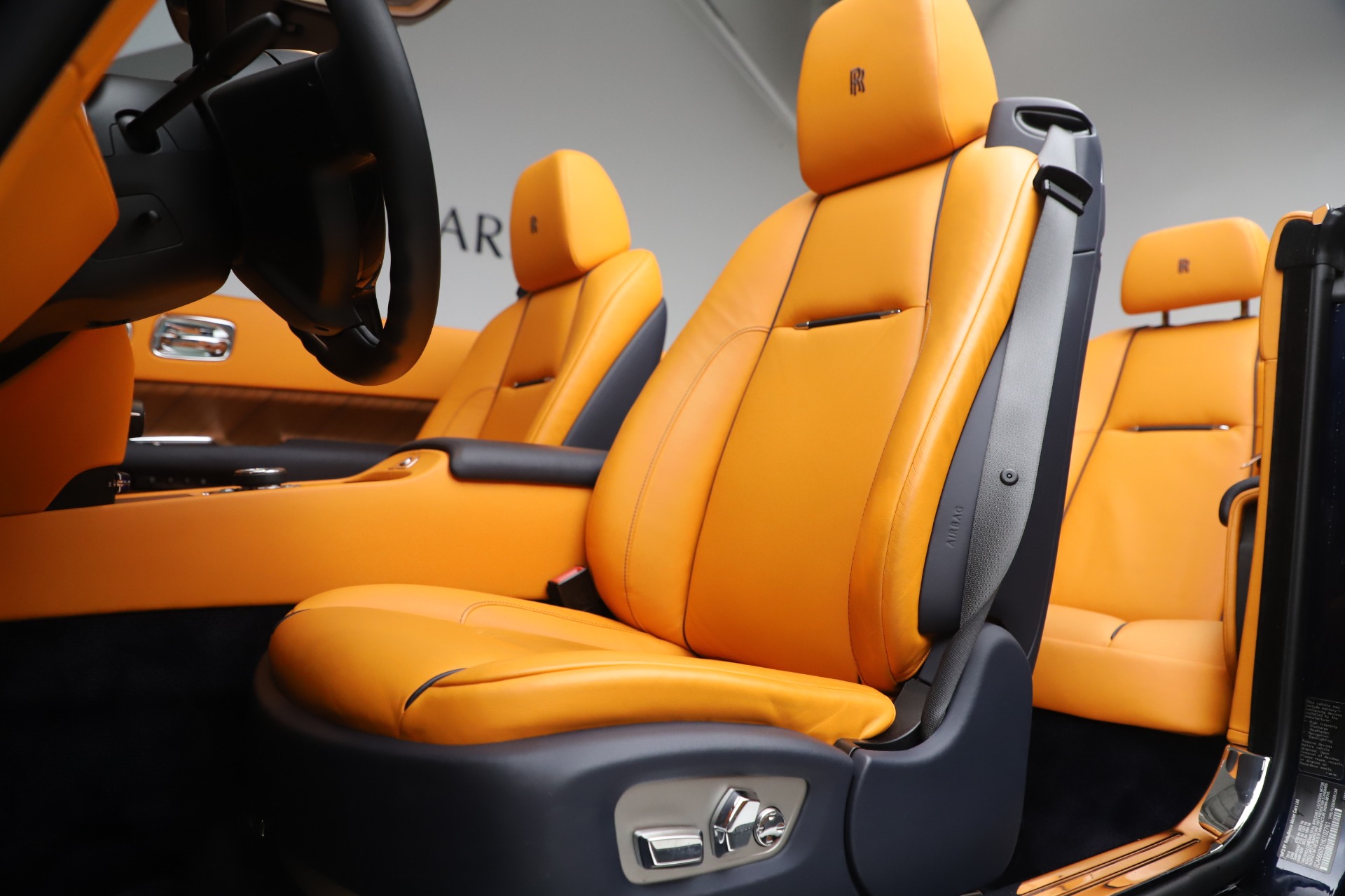 Used-2017-Rolls-Royce-Dawn