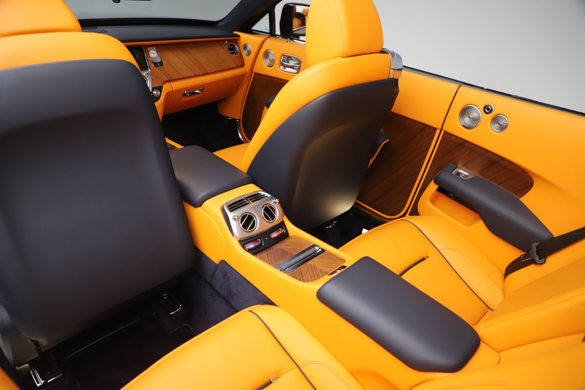 Used-2017-Rolls-Royce-Dawn